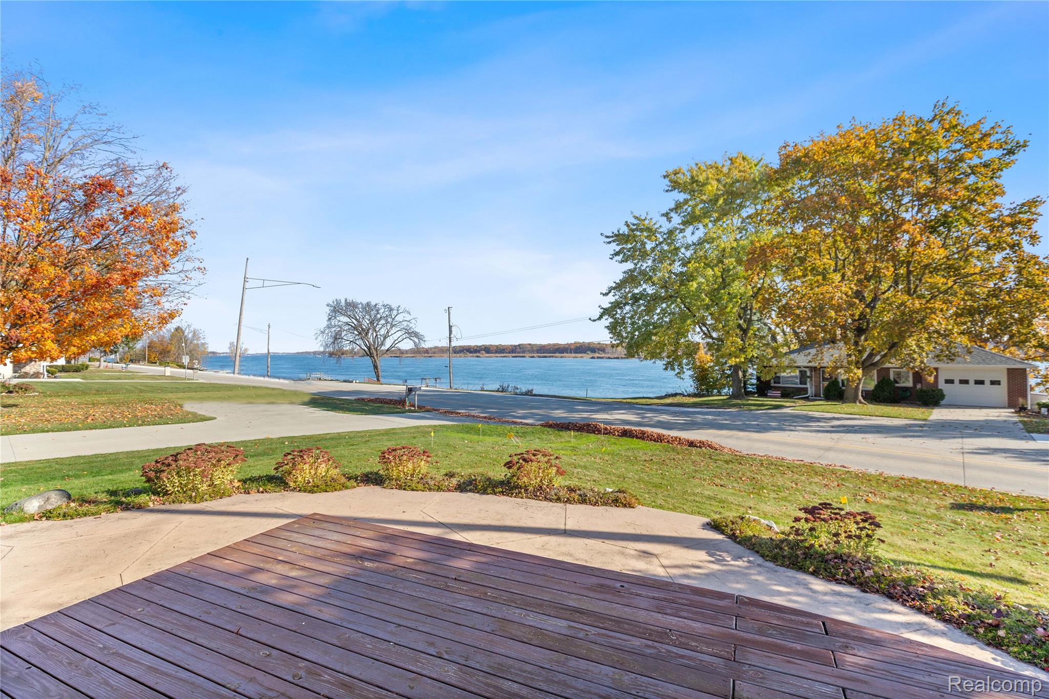 2798 River Road