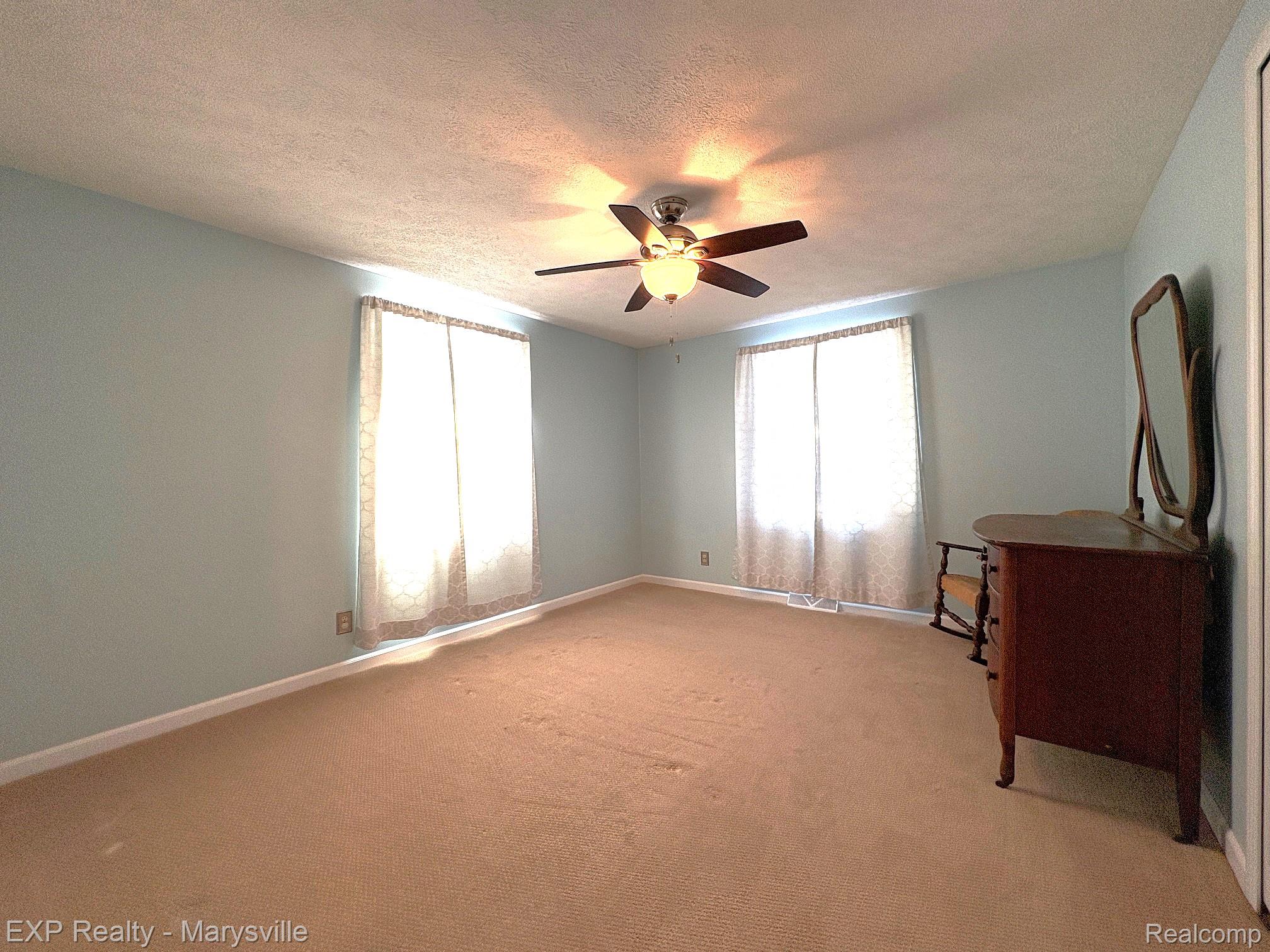 100 Hickory Lane