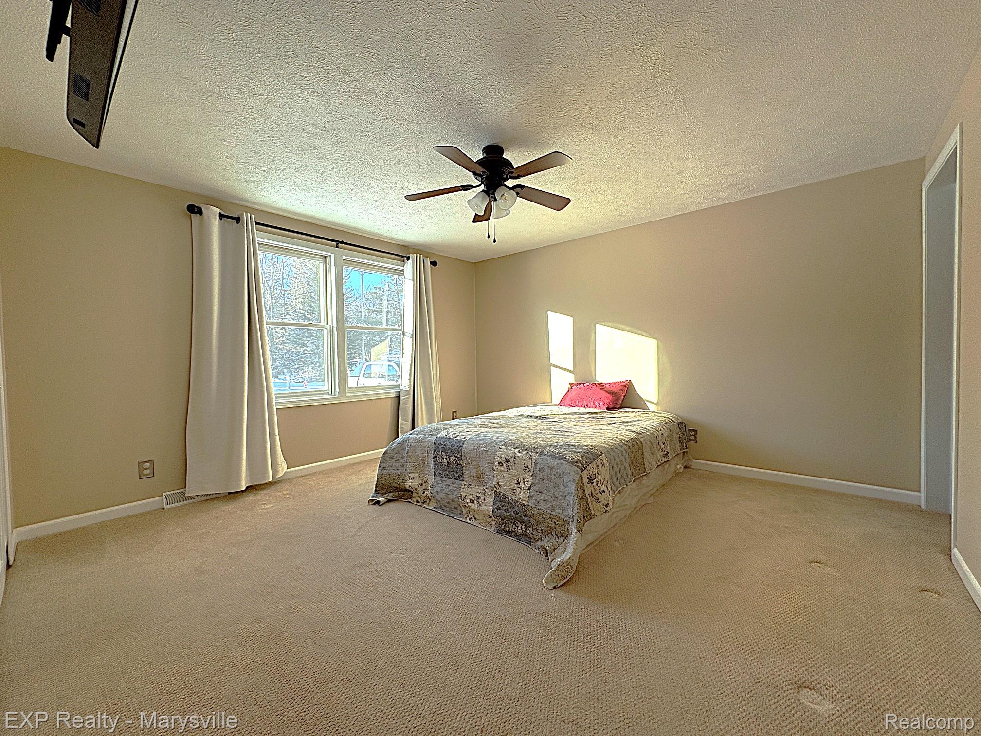 100 Hickory Lane