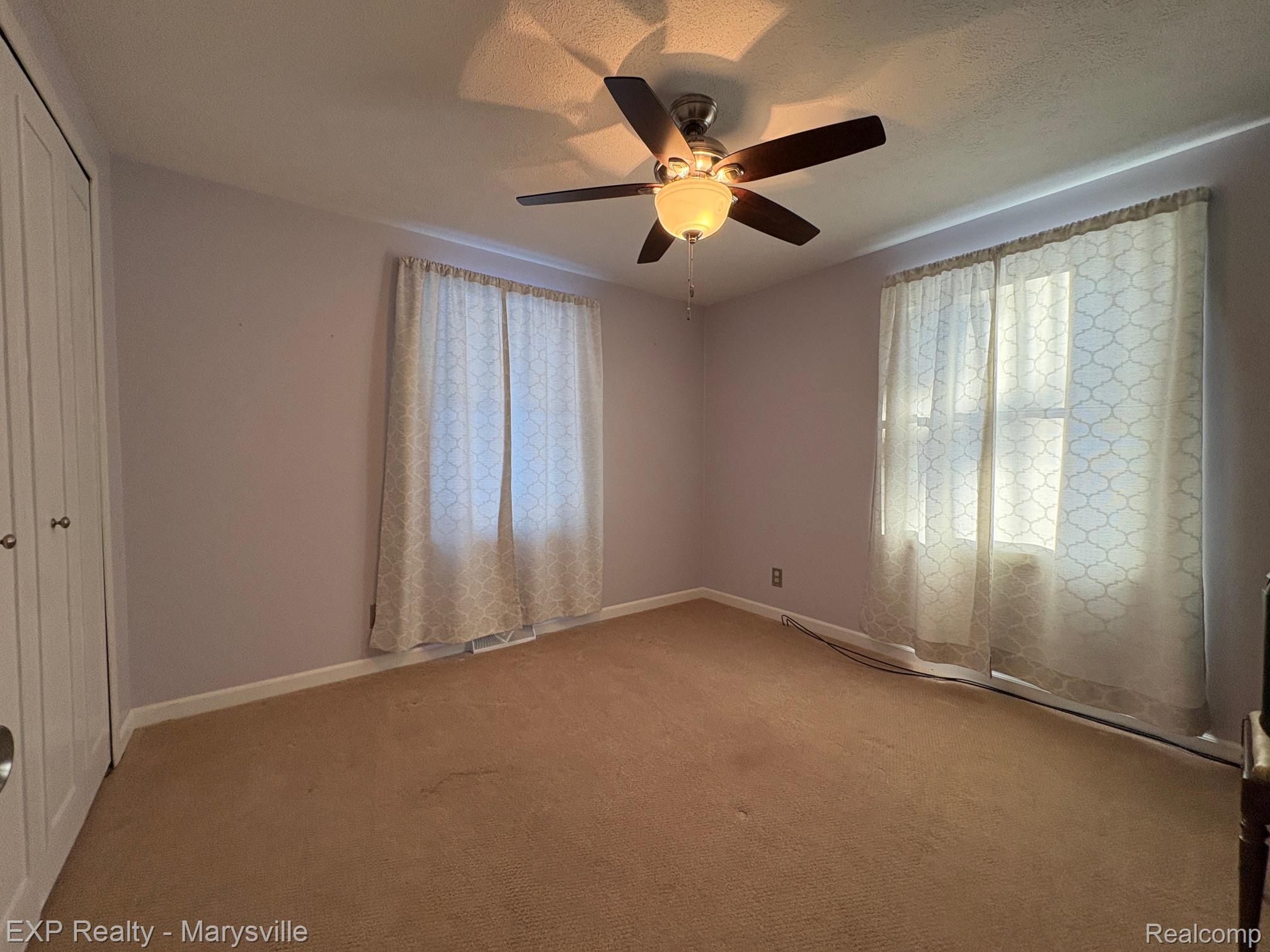 100 Hickory Lane