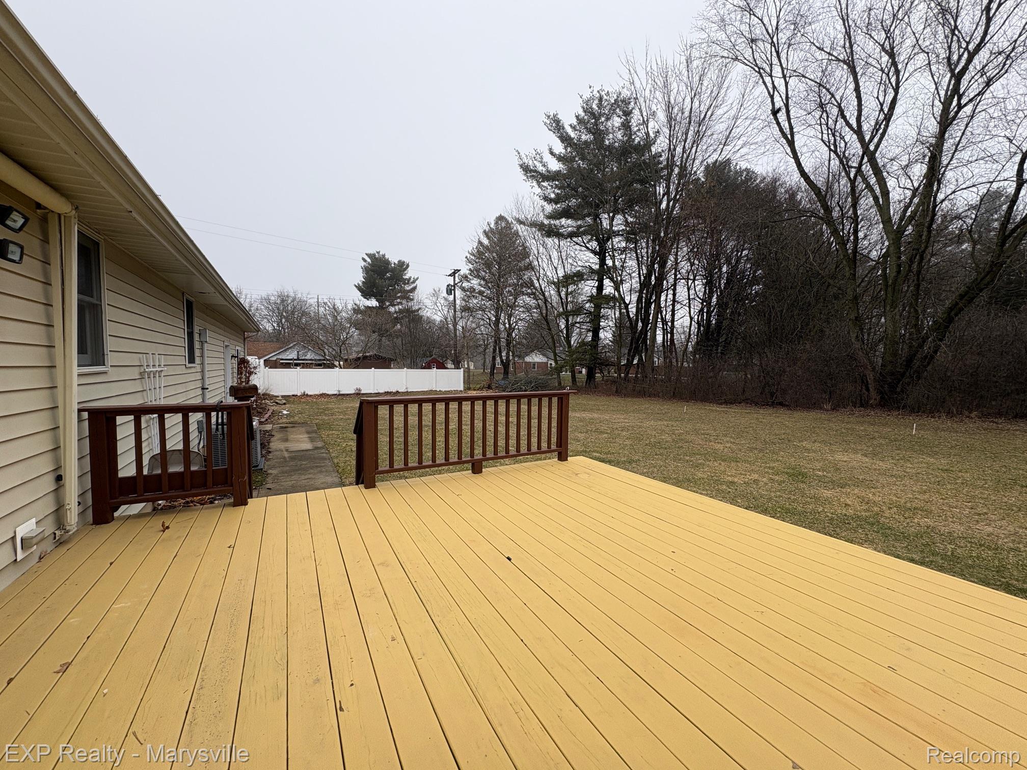 100 Hickory Lane