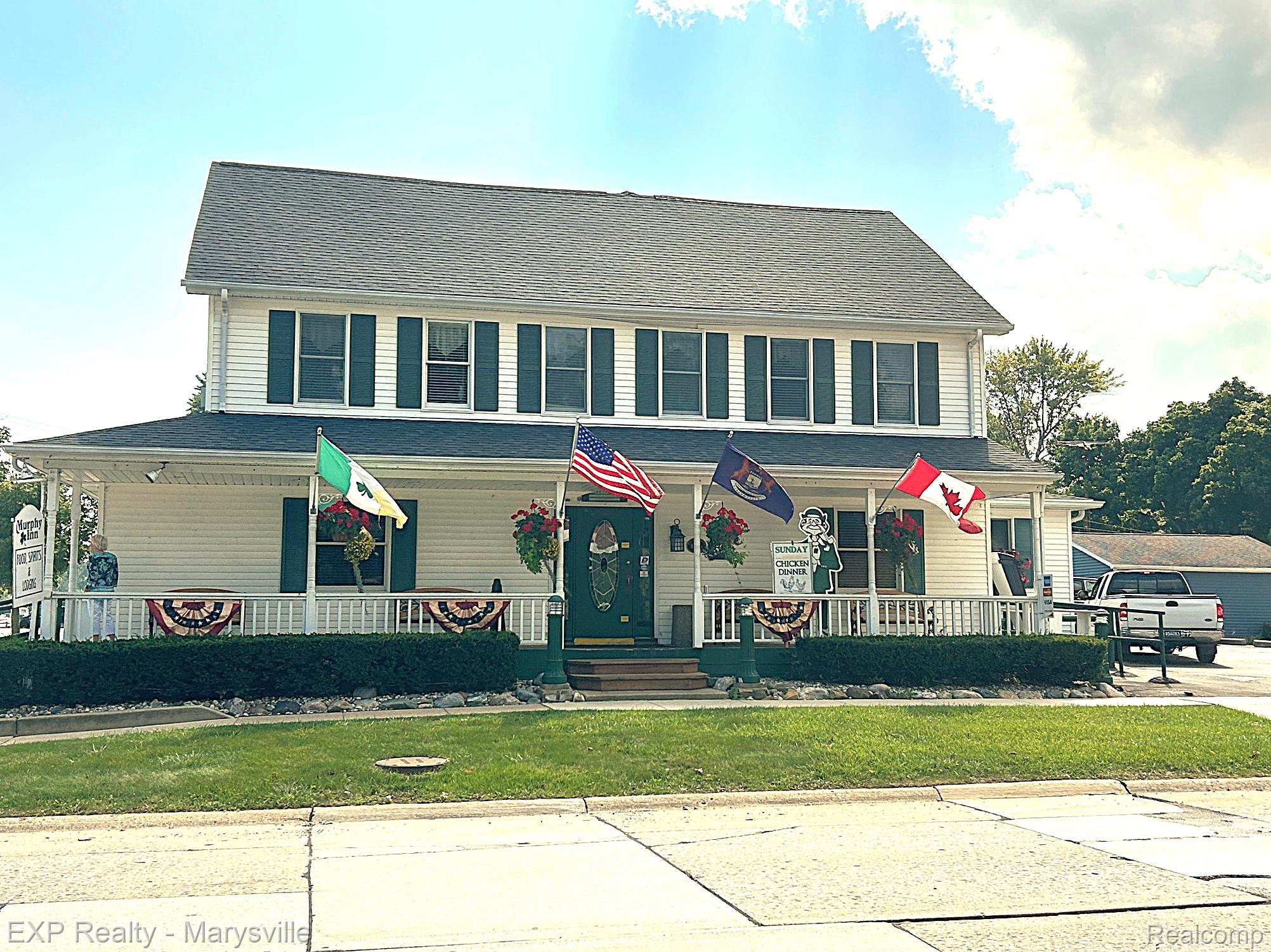 504 CLINTON Avenue