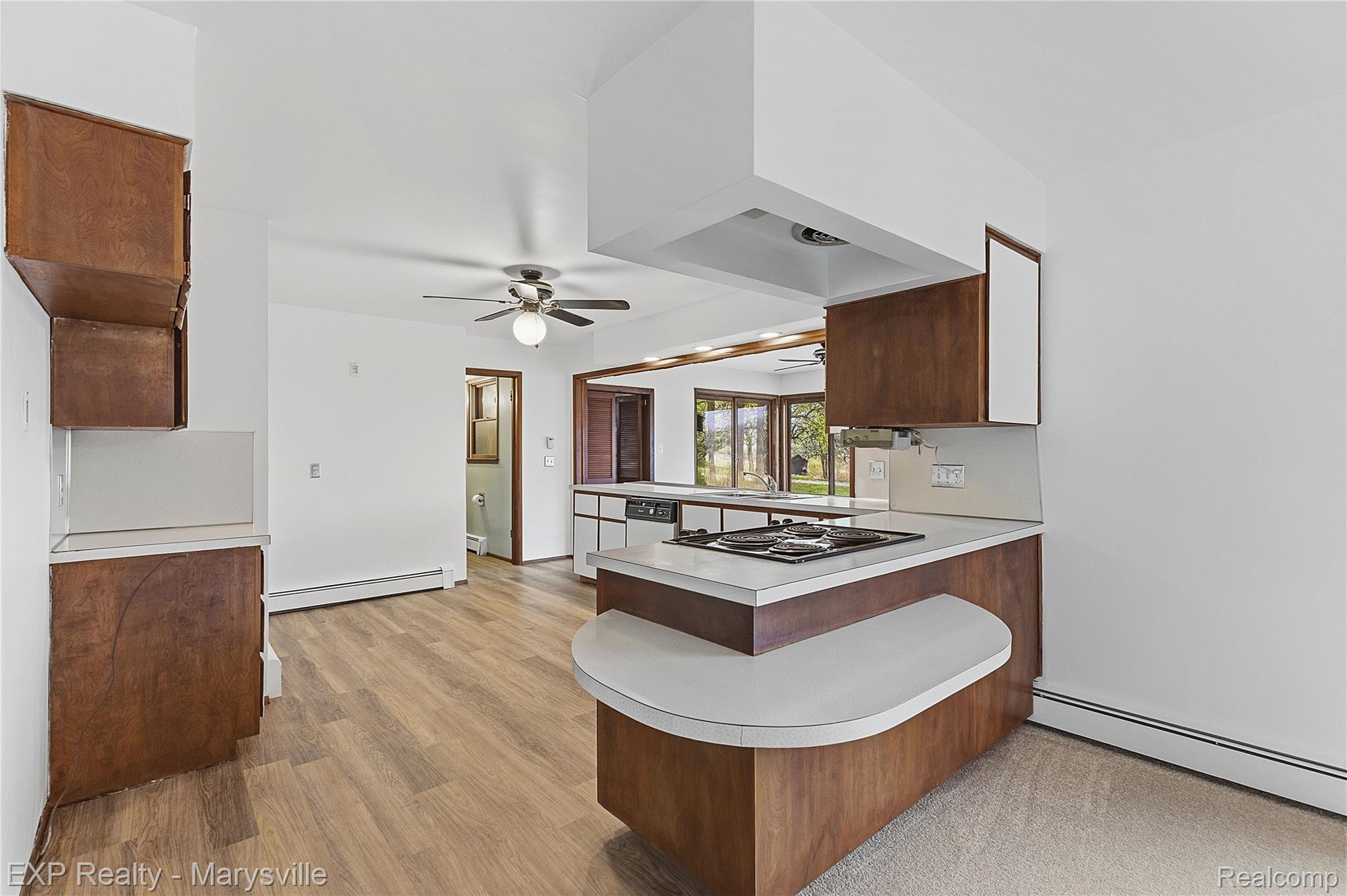 3345 Beach Road