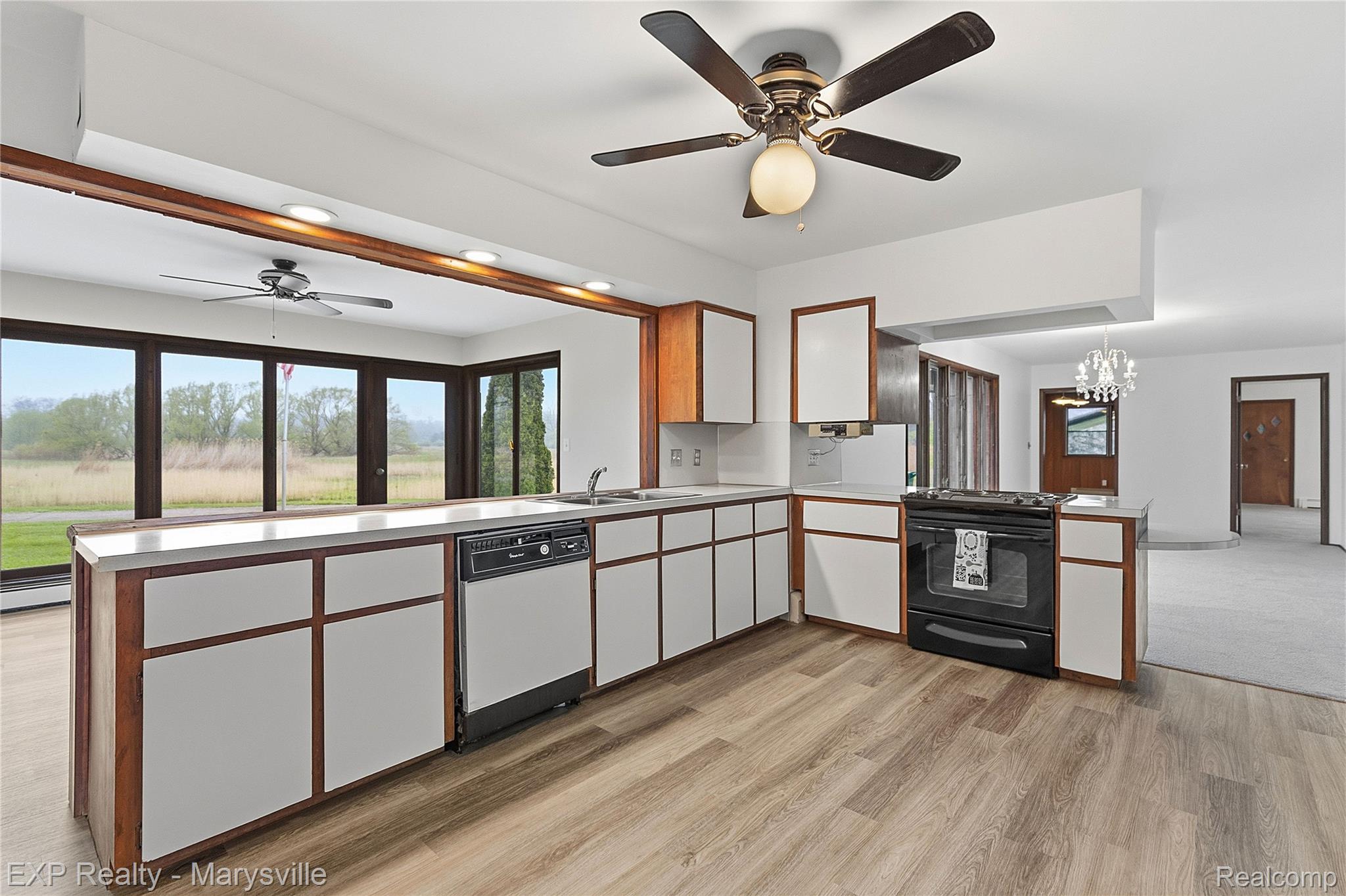 3345 Beach Road