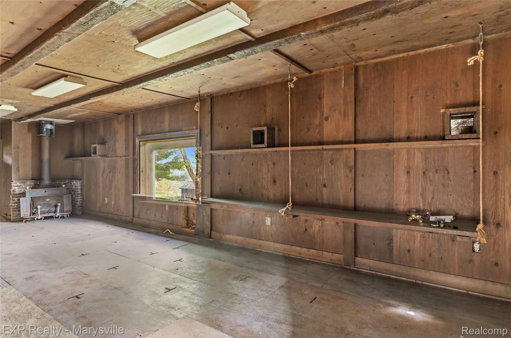 3345 Beach Road