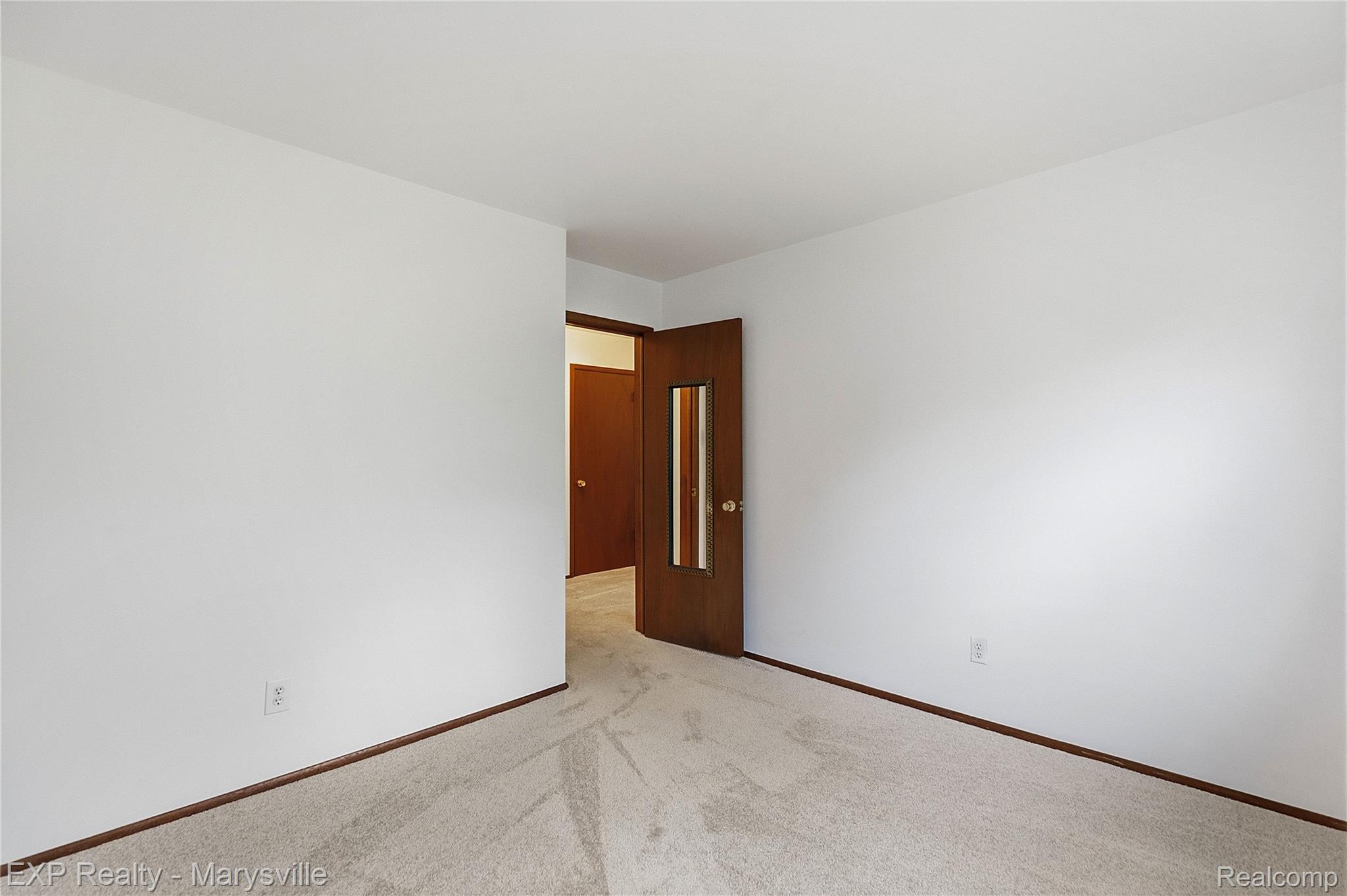 3345 Beach Road