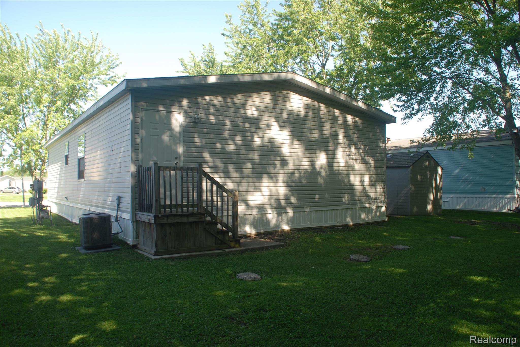1101 Forest Lane