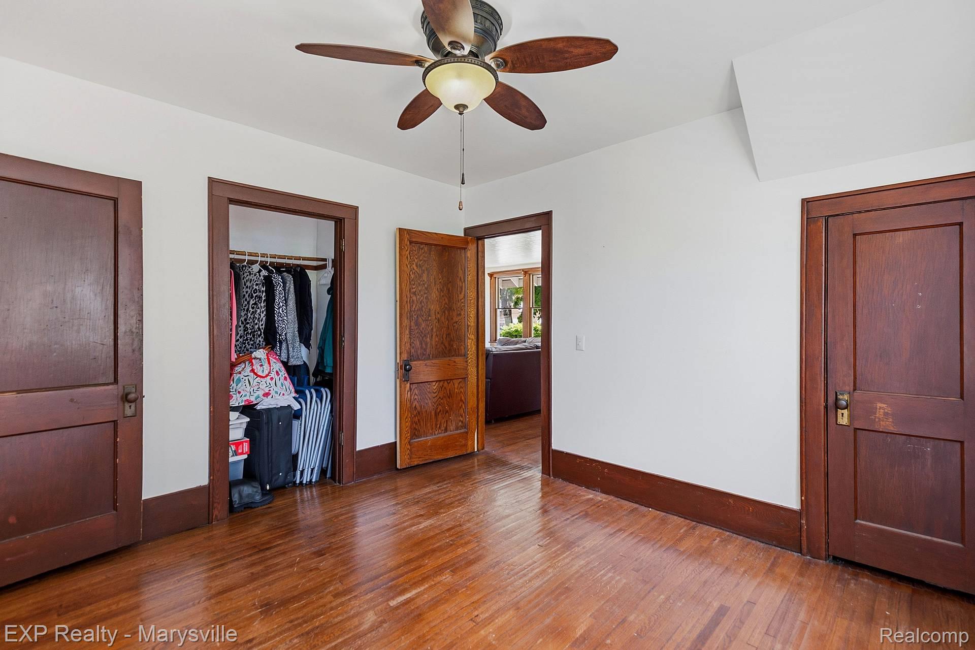 504 Clinton