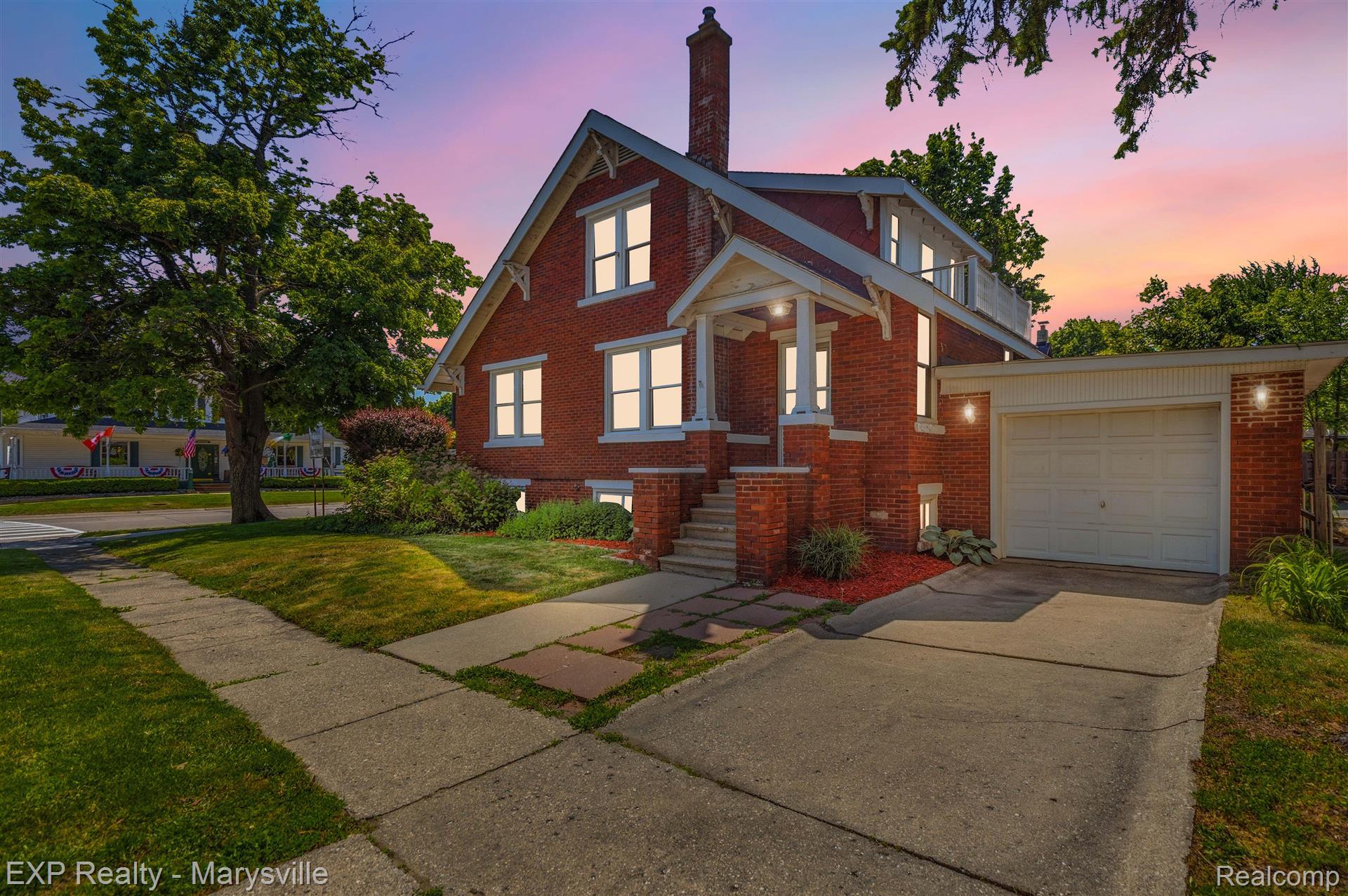 504 Clinton