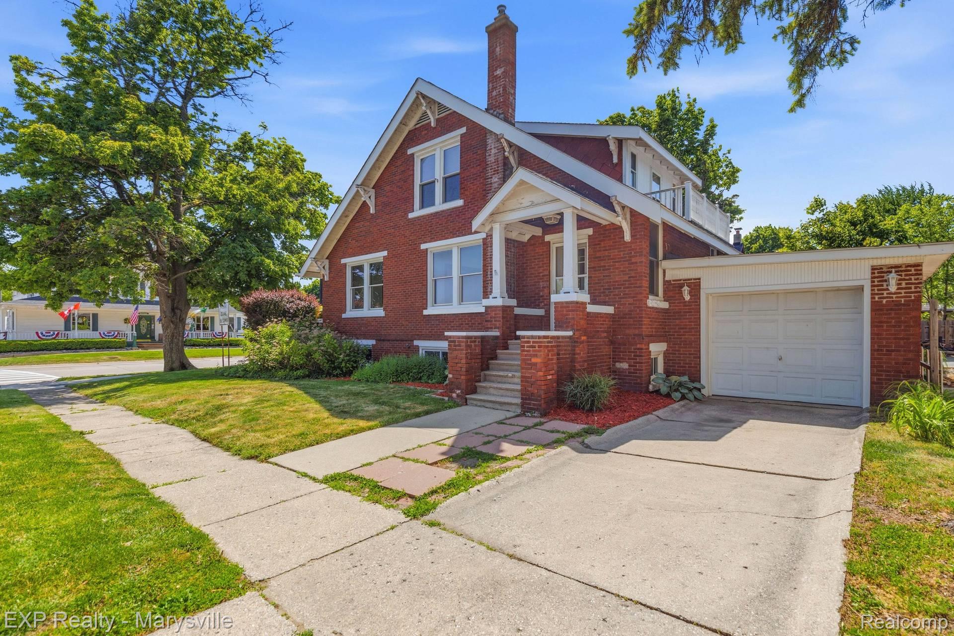 504 Clinton