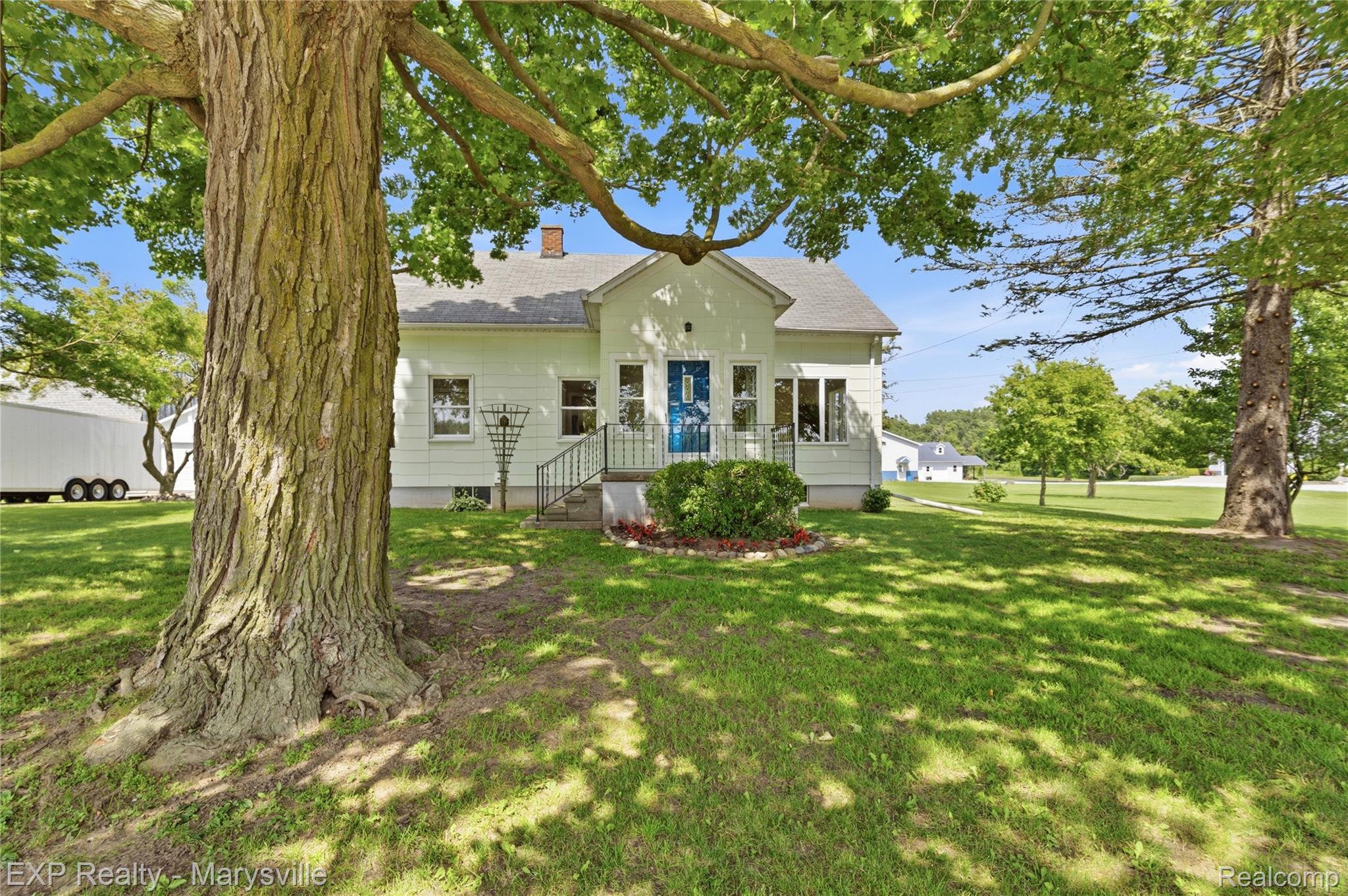 5694 Belle River Road