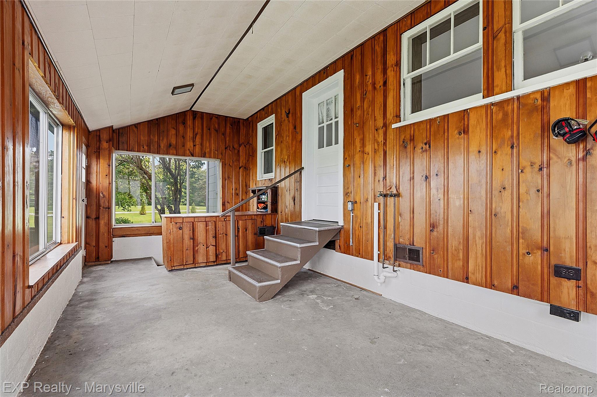 5694 Belle River Road