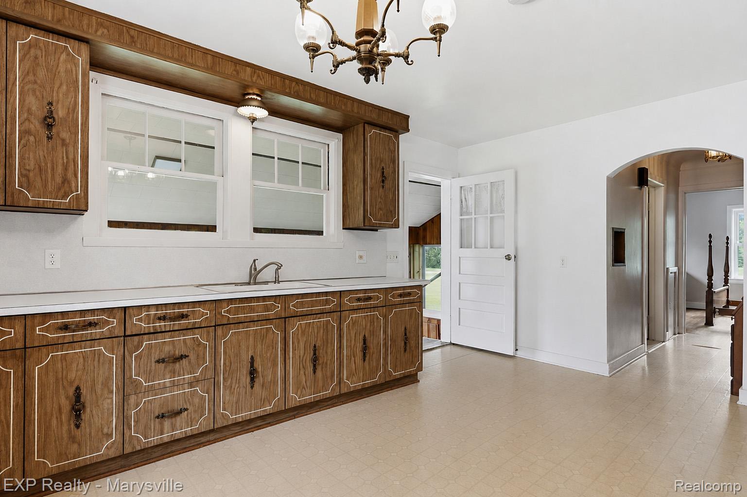 5694 Belle River Road