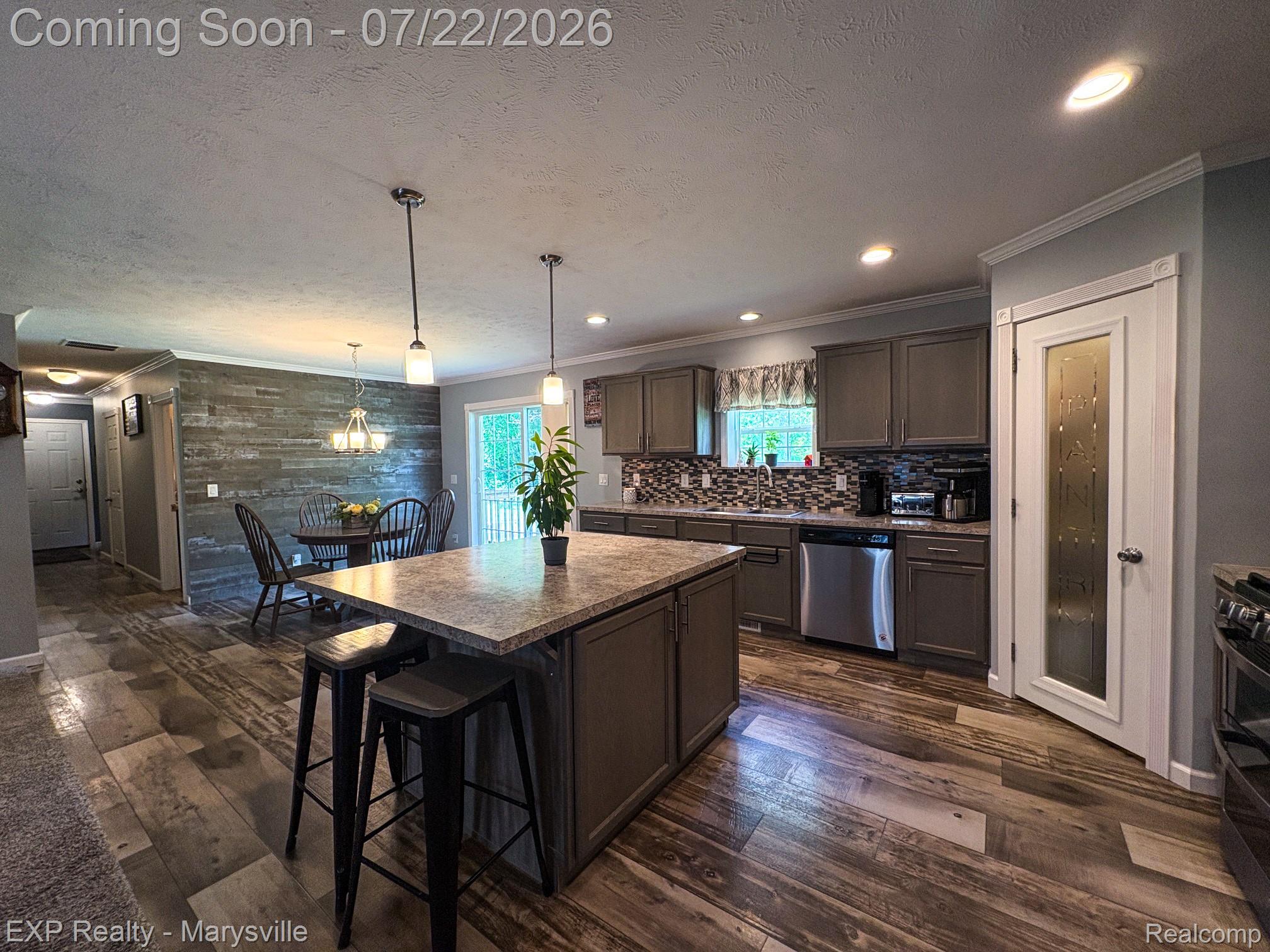 2601 Beach Road