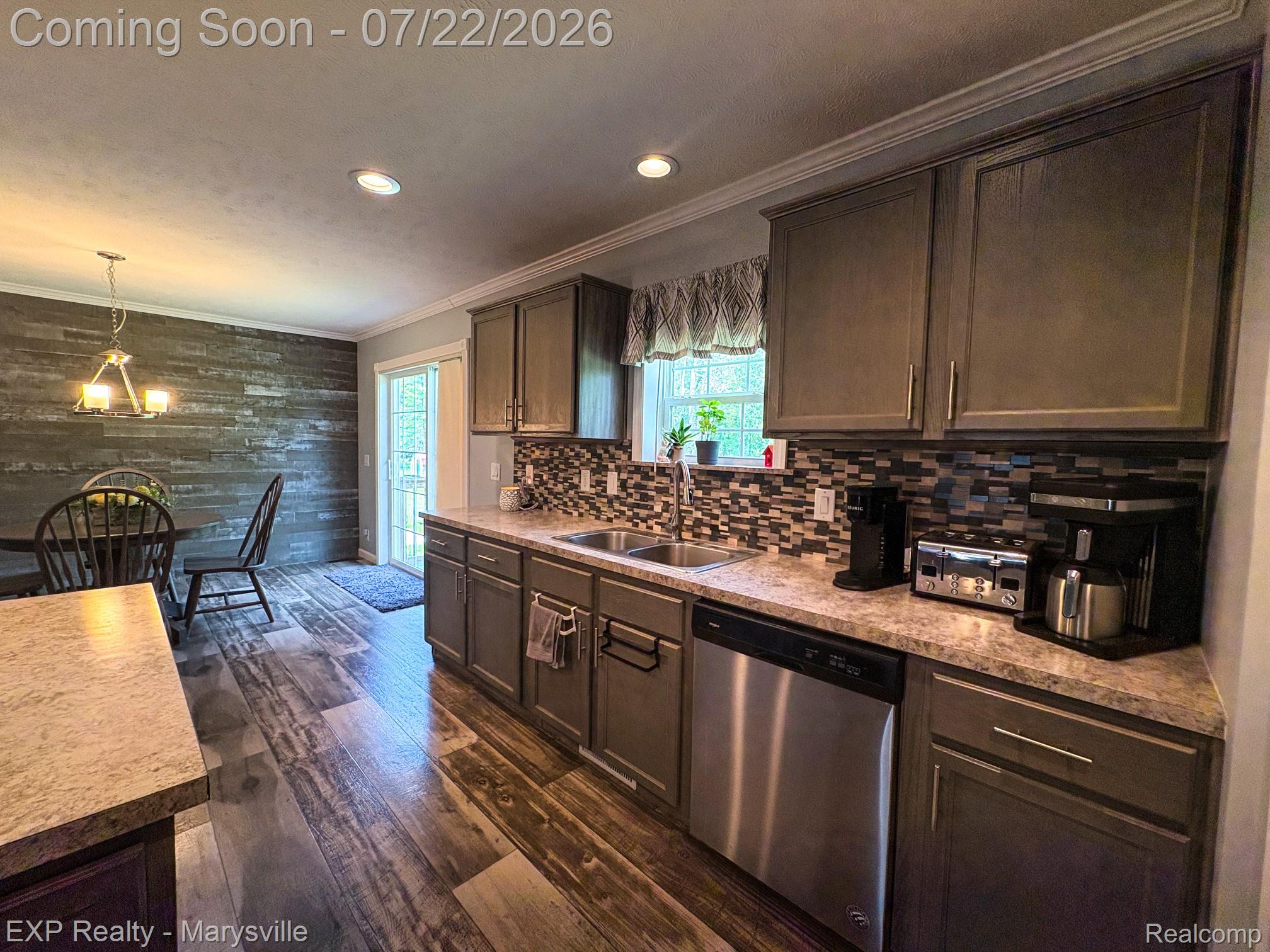 2601 Beach Road