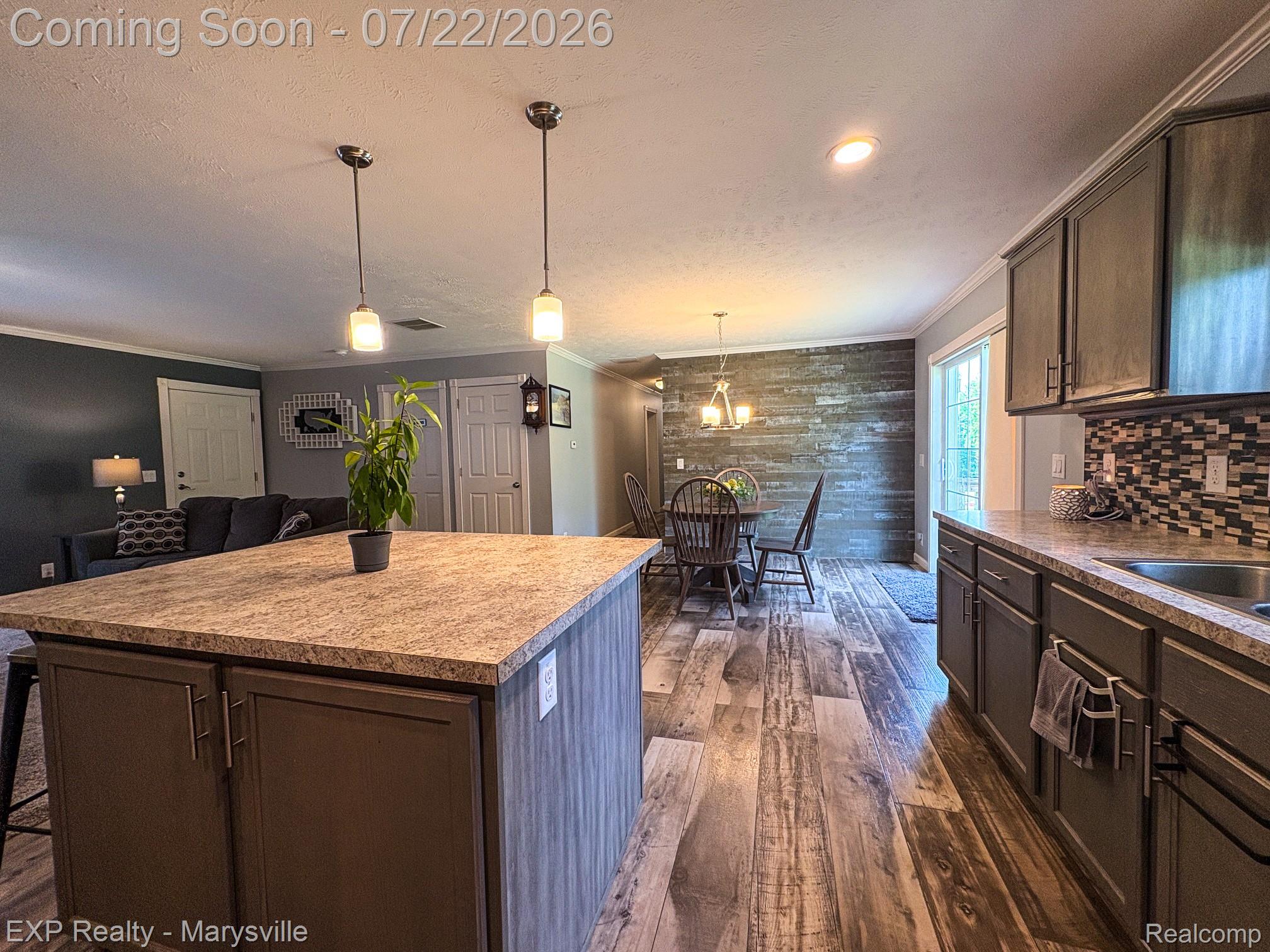 2601 Beach Road