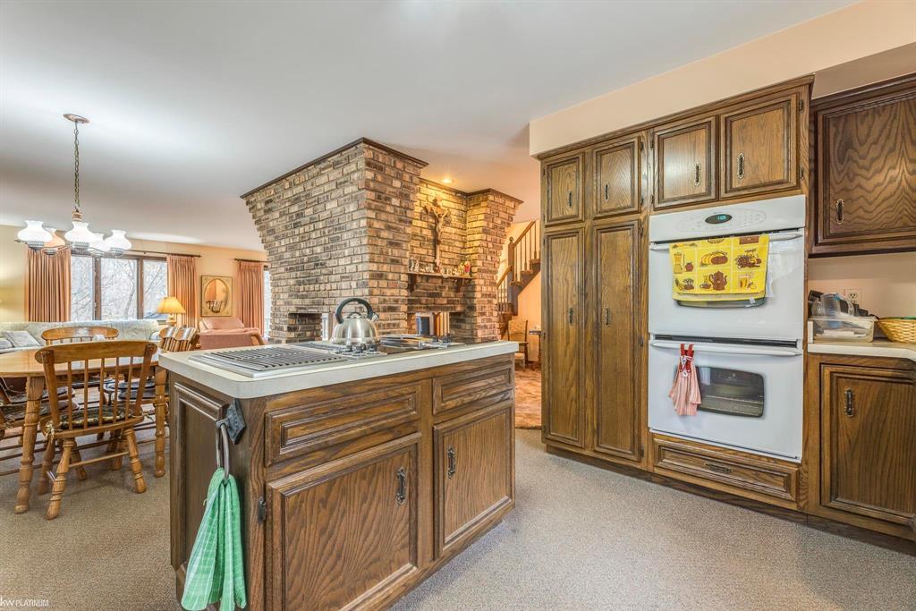 3220 Abbottsford