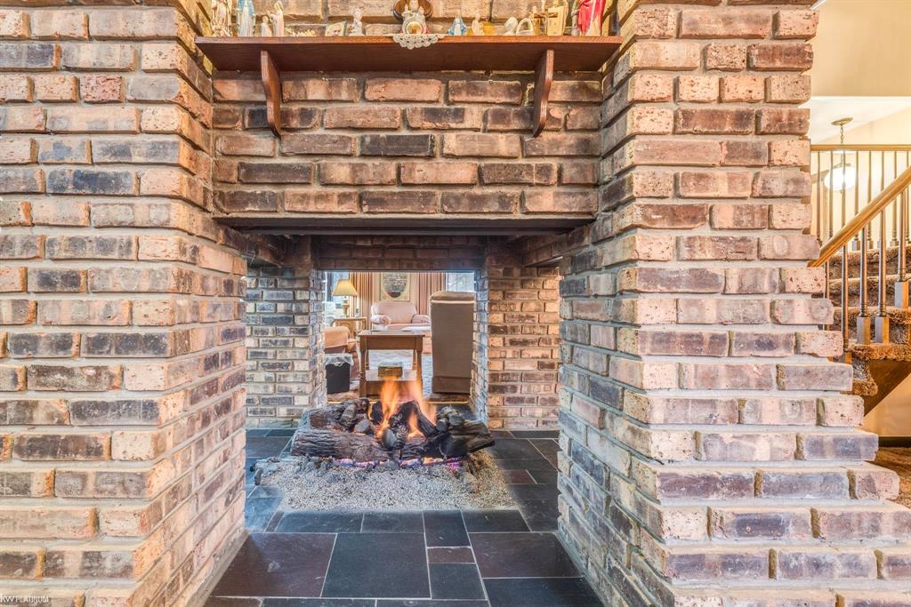 3220 Abbottsford