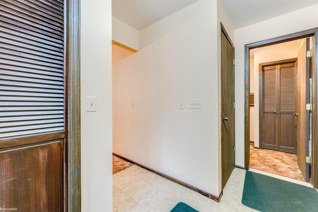 3220 Abbottsford