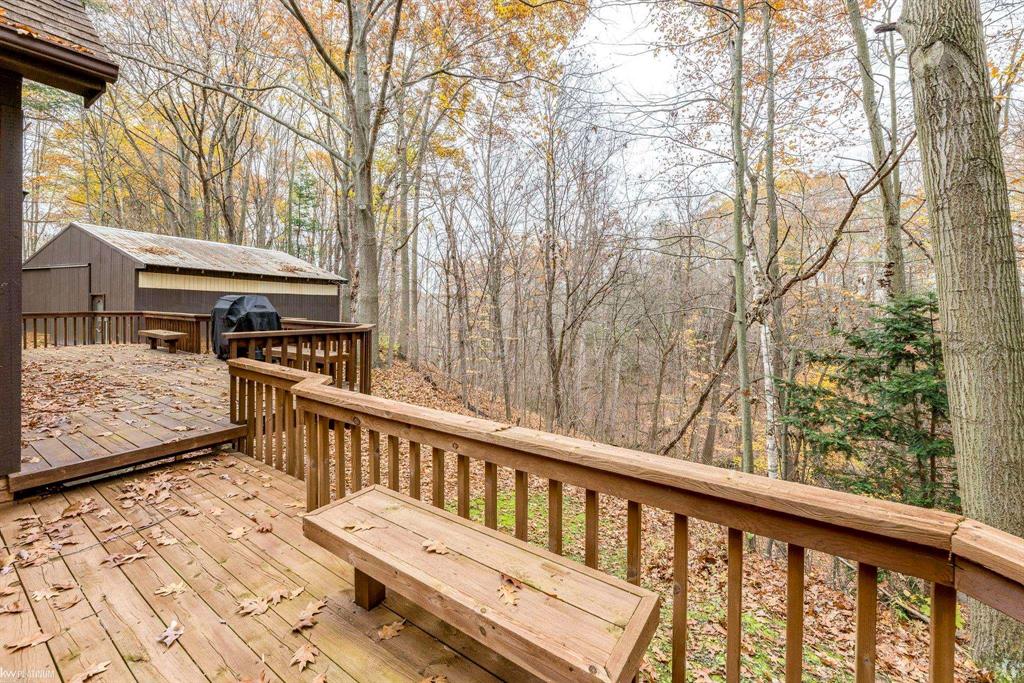 3220 Abbottsford