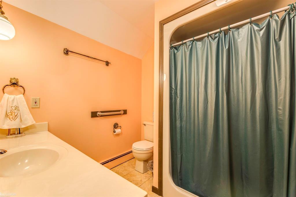 3220 Abbottsford