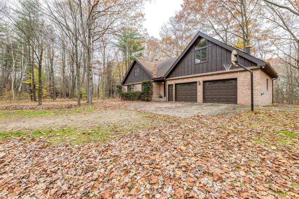 3220 Abbottsford