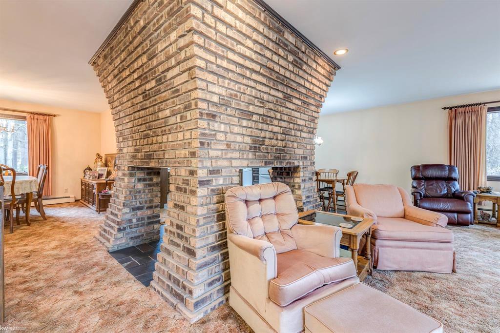 3220 Abbottsford