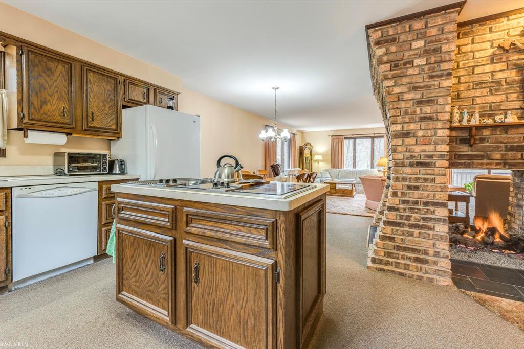 3220 Abbottsford
