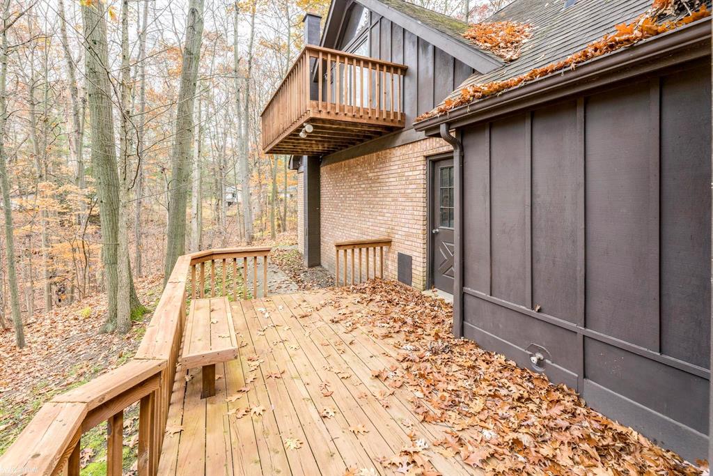 3220 Abbottsford