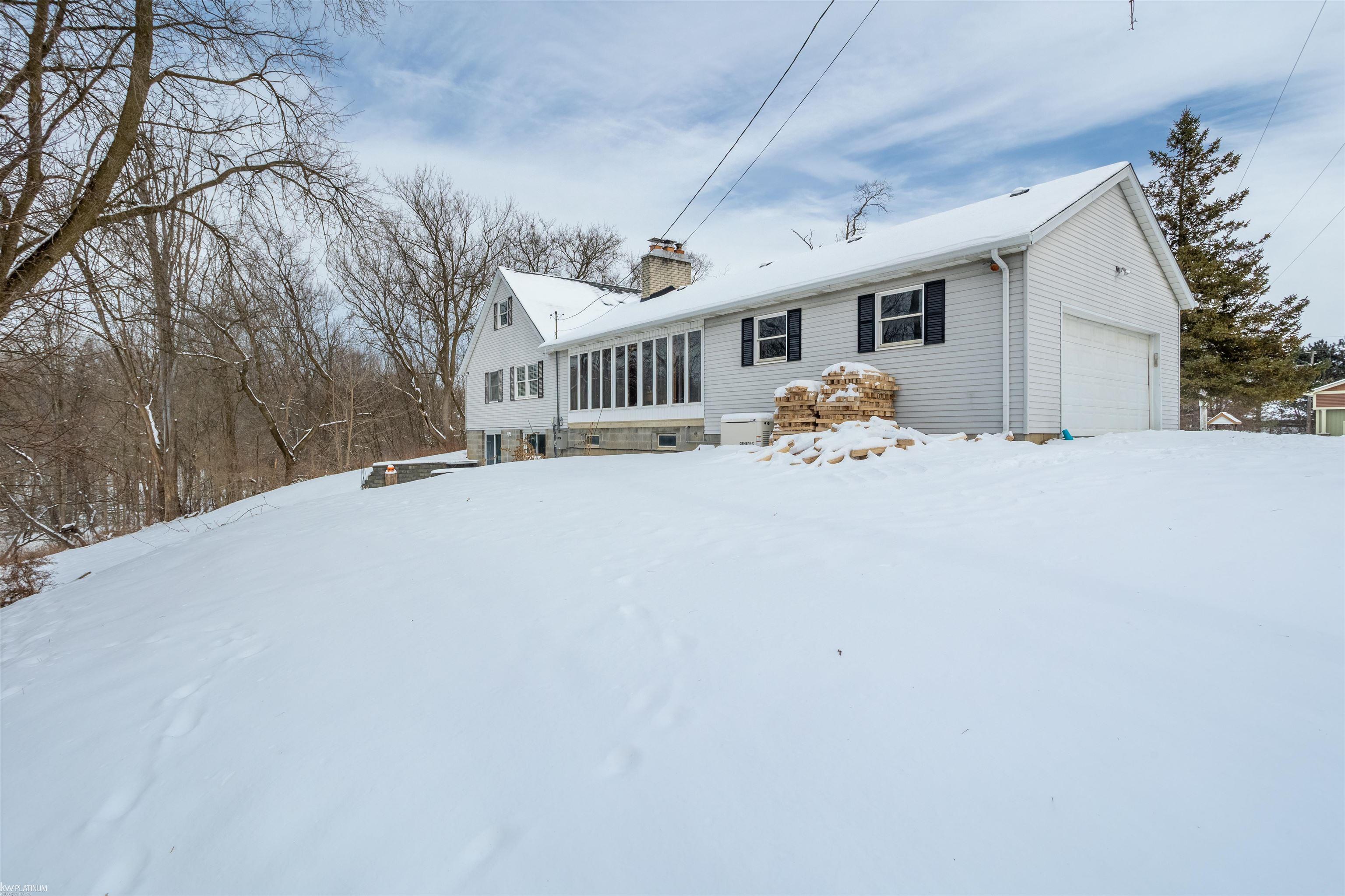 1526 S Bartlett Road