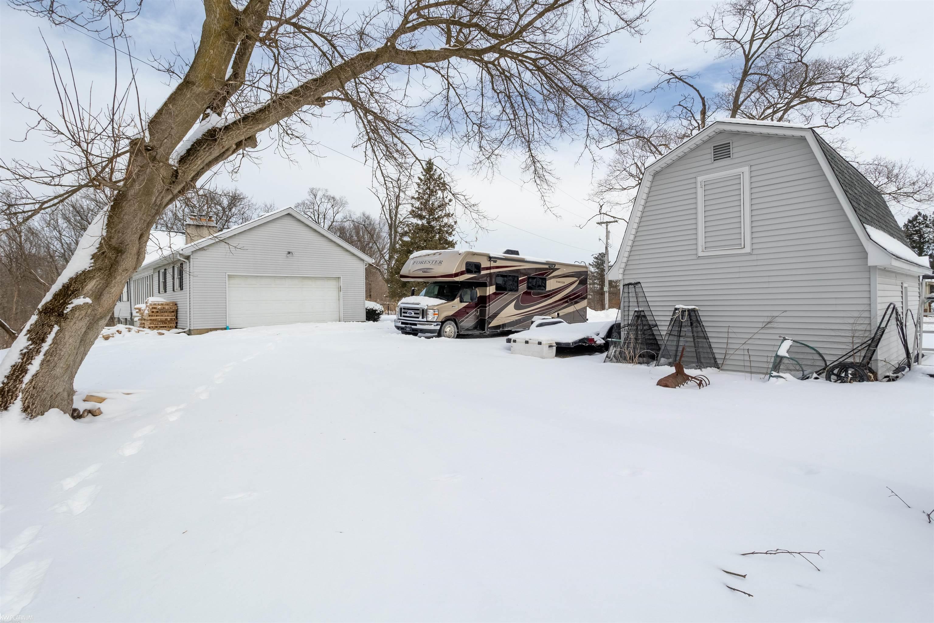 1526 S Bartlett Road