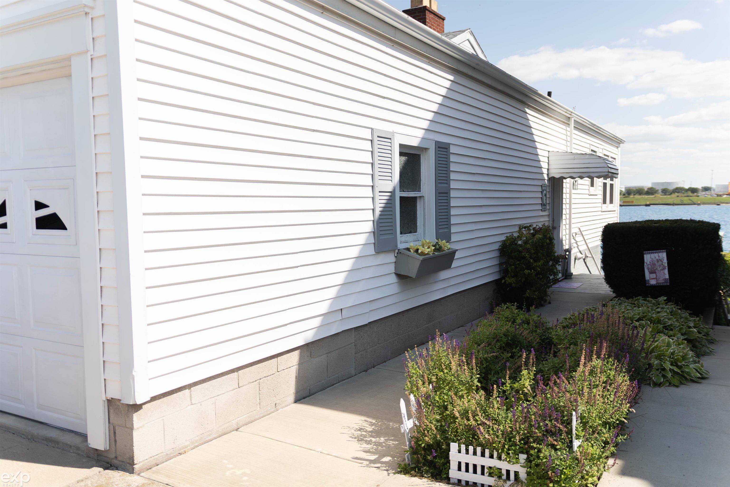 3830 Military Street