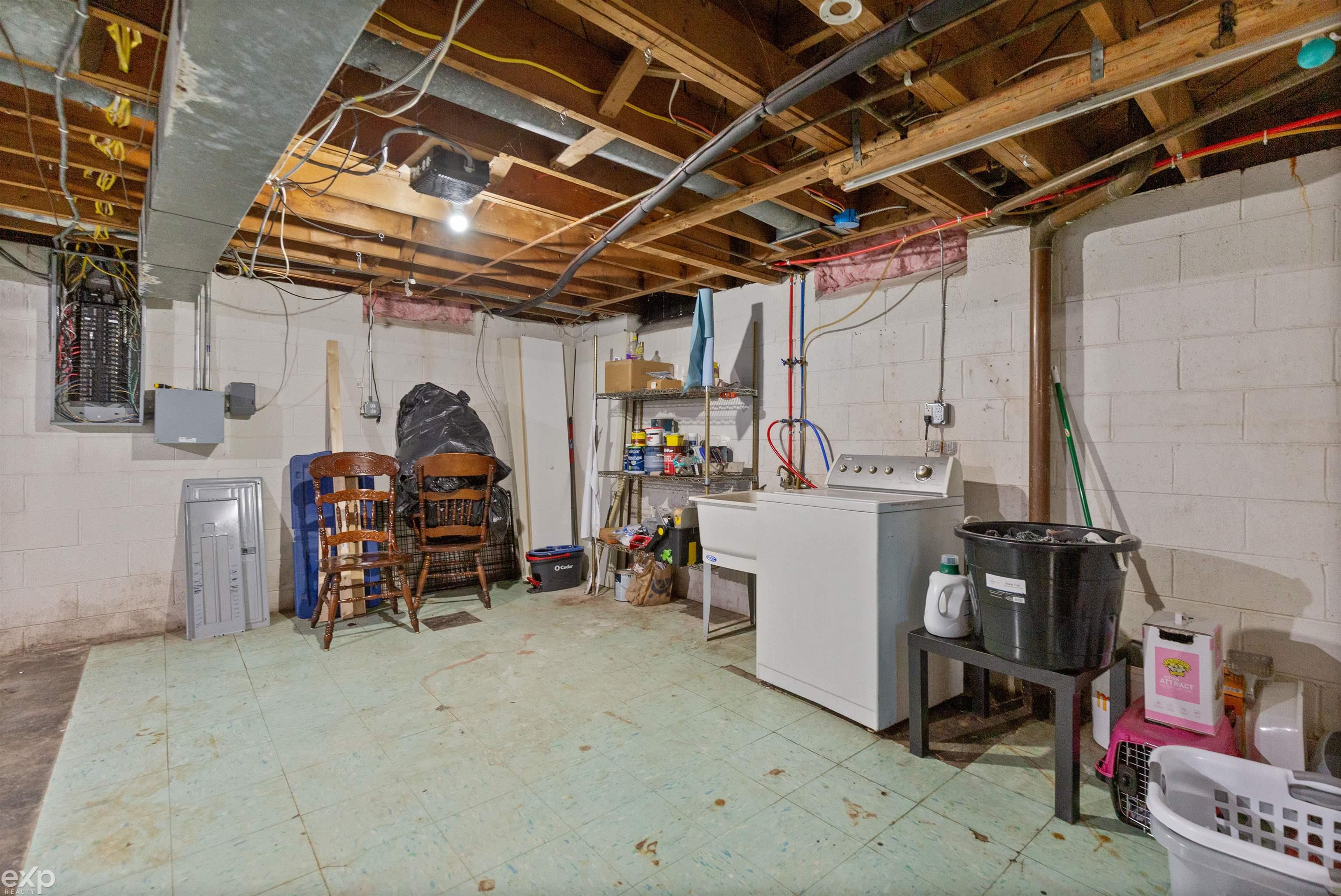 21746 Wellington Avenue