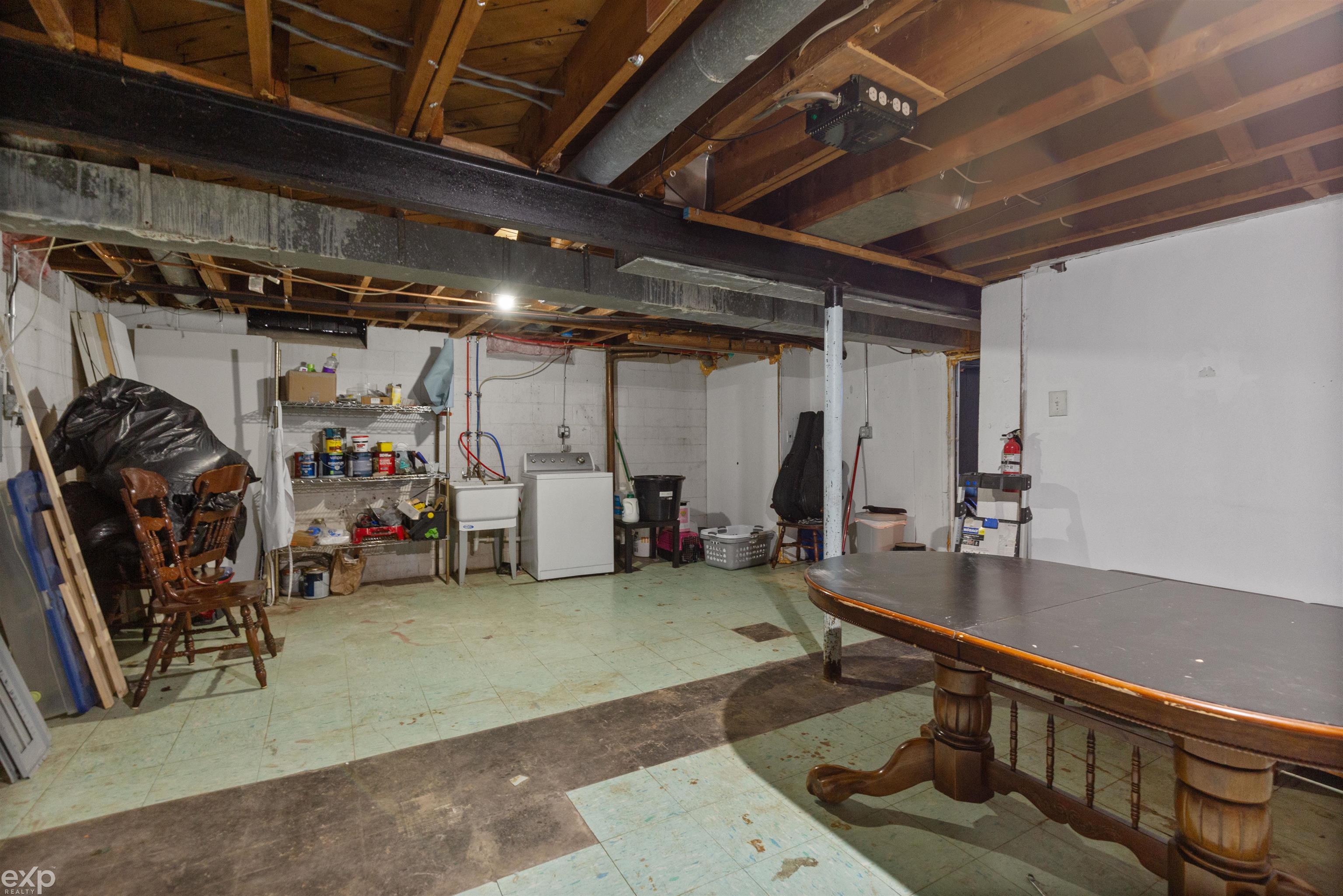 21746 Wellington Avenue