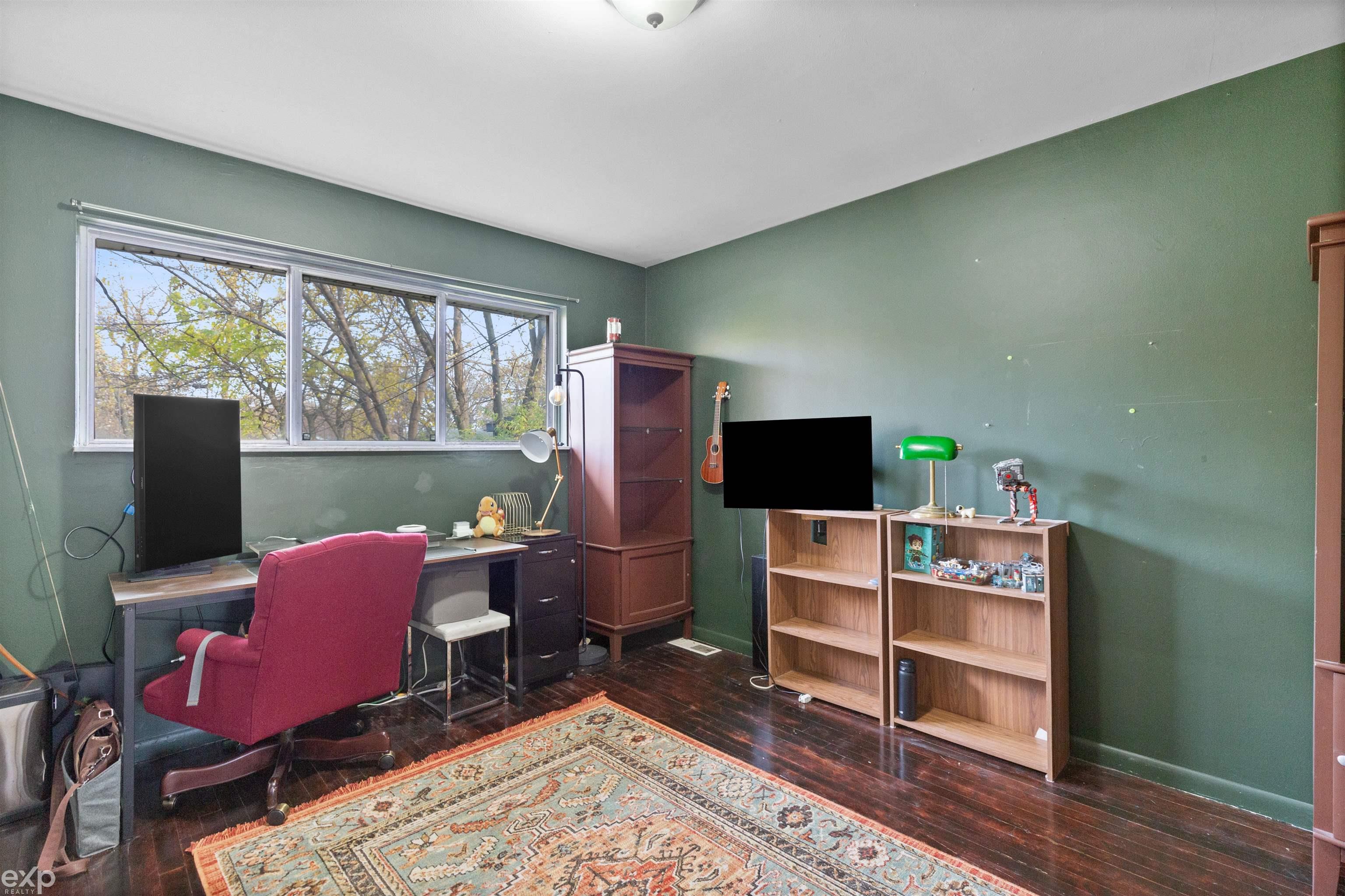 21746 Wellington Avenue