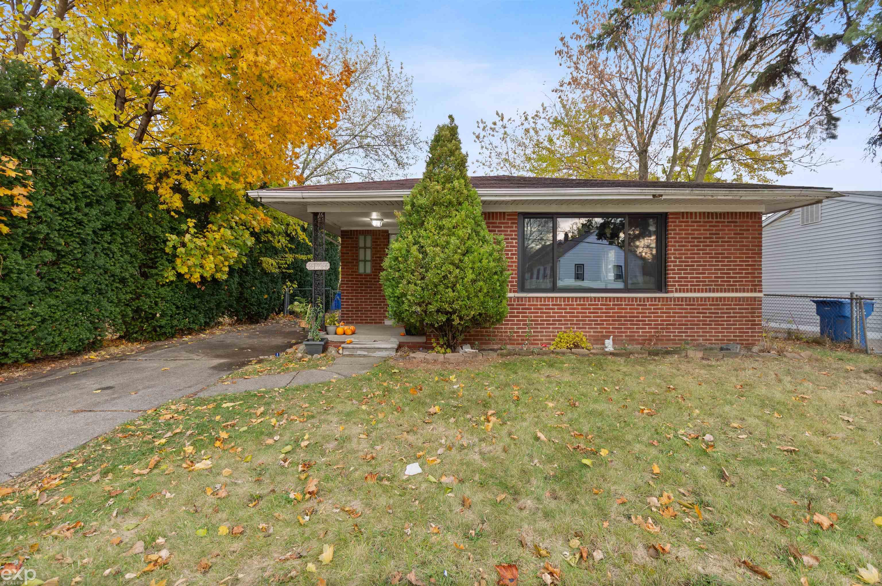 21746 Wellington Avenue