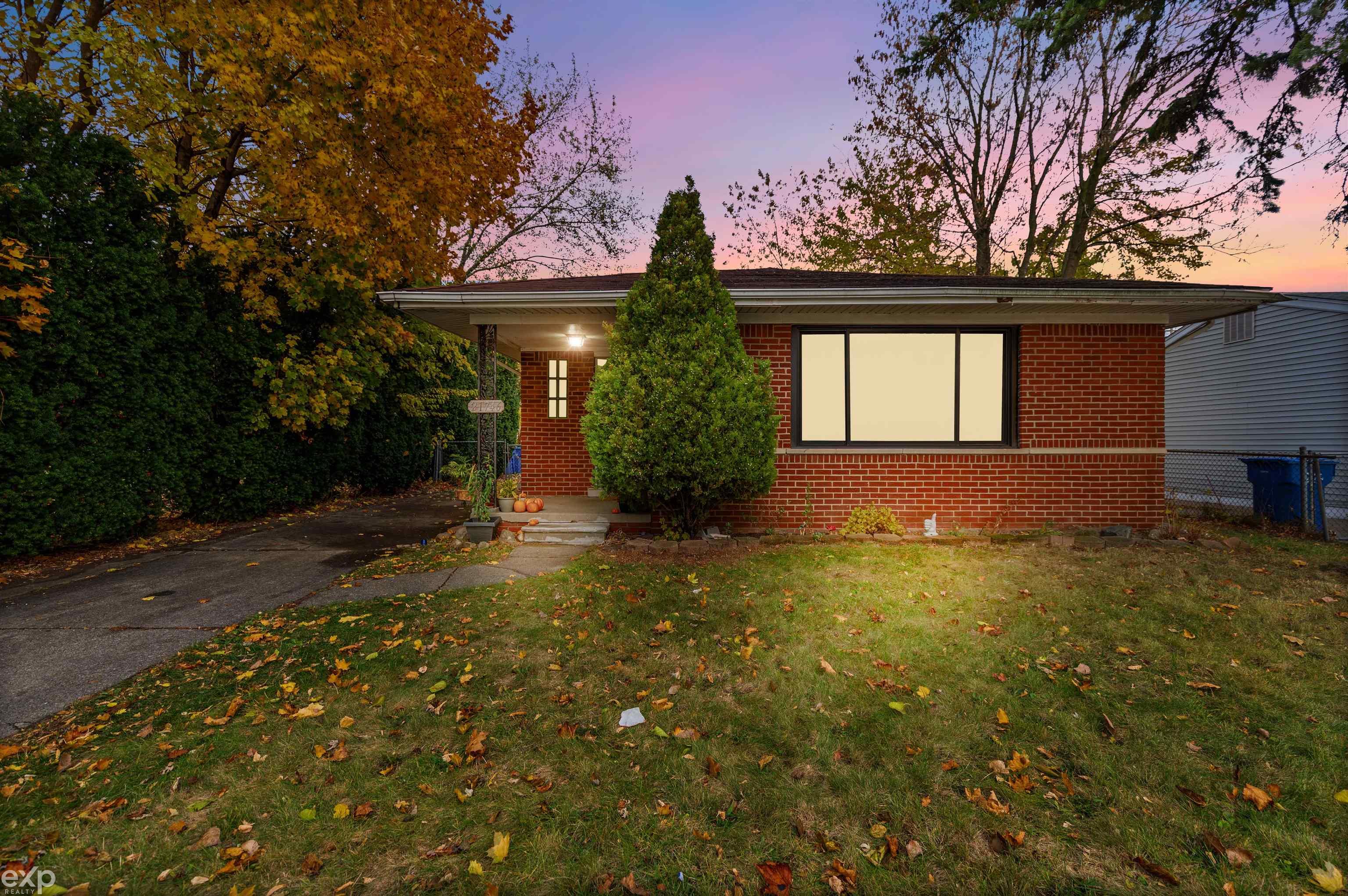 21746 Wellington Avenue