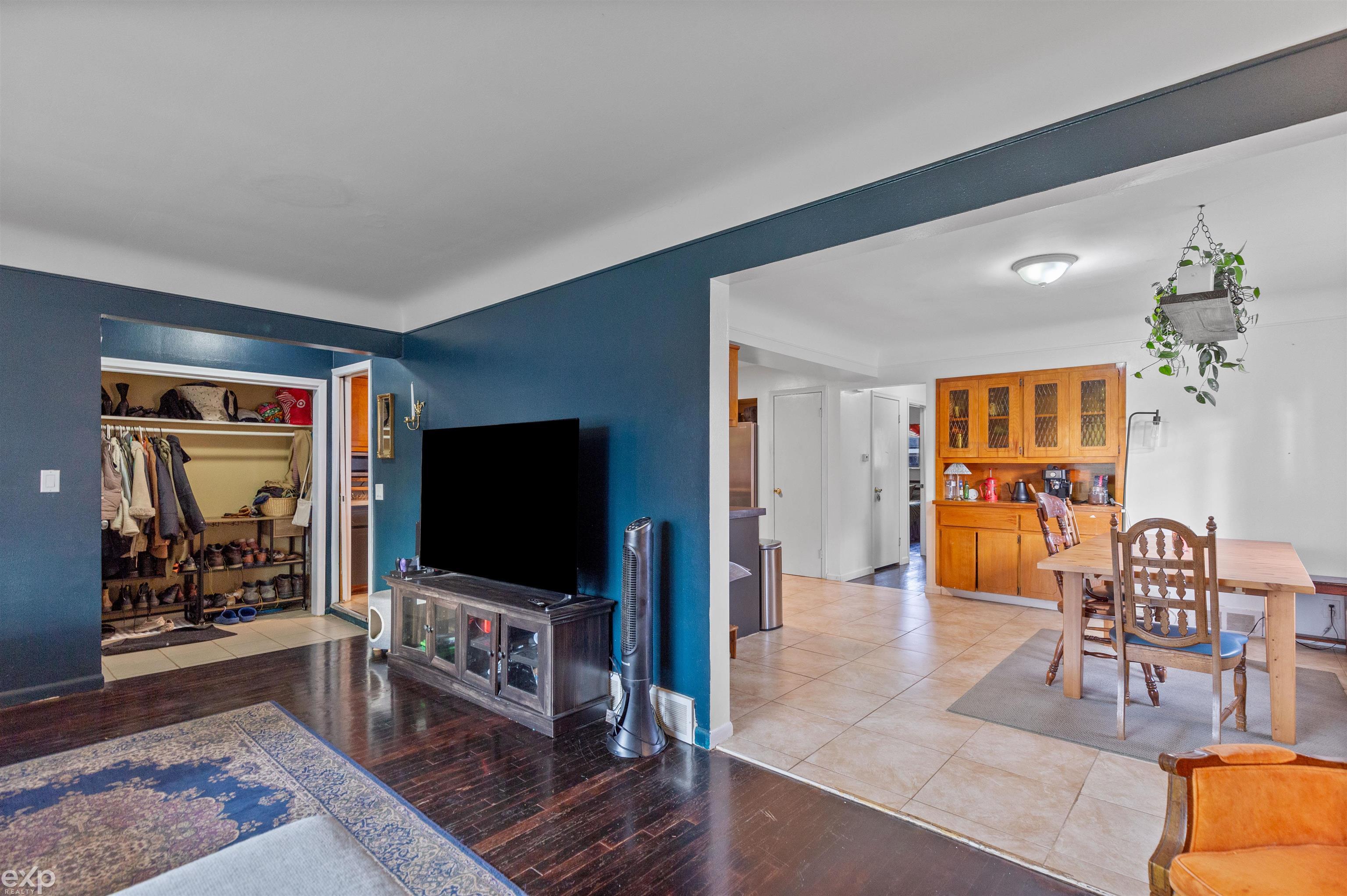 21746 Wellington Avenue