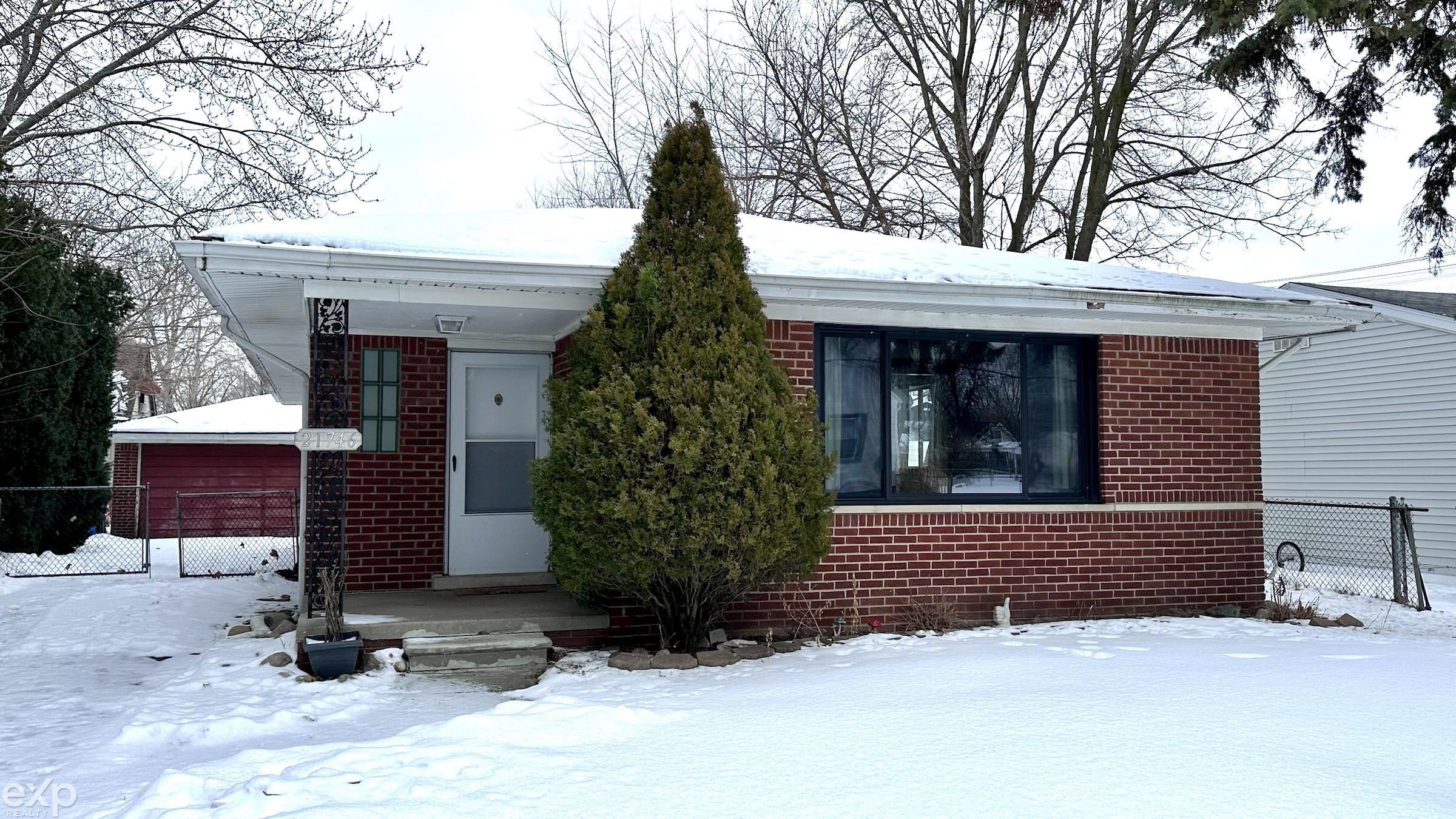 21746 Wellington Avenue