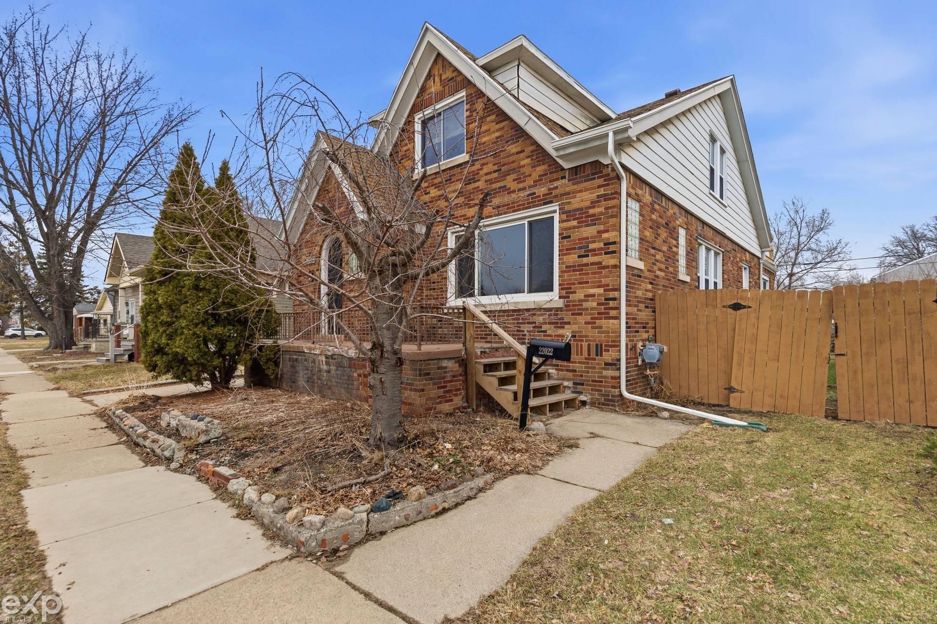 22022 Beechwood Avenue
