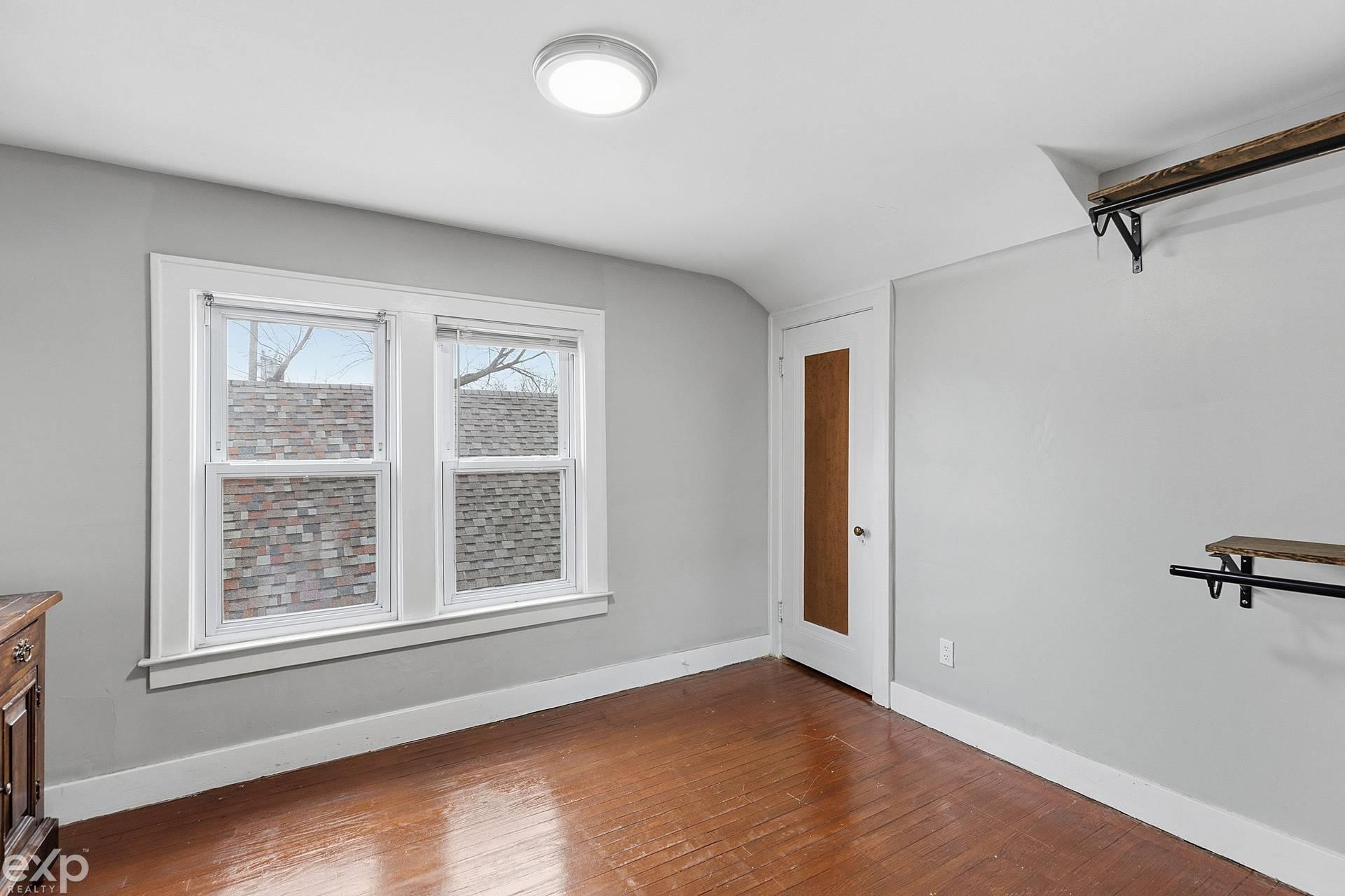 22022 Beechwood Avenue