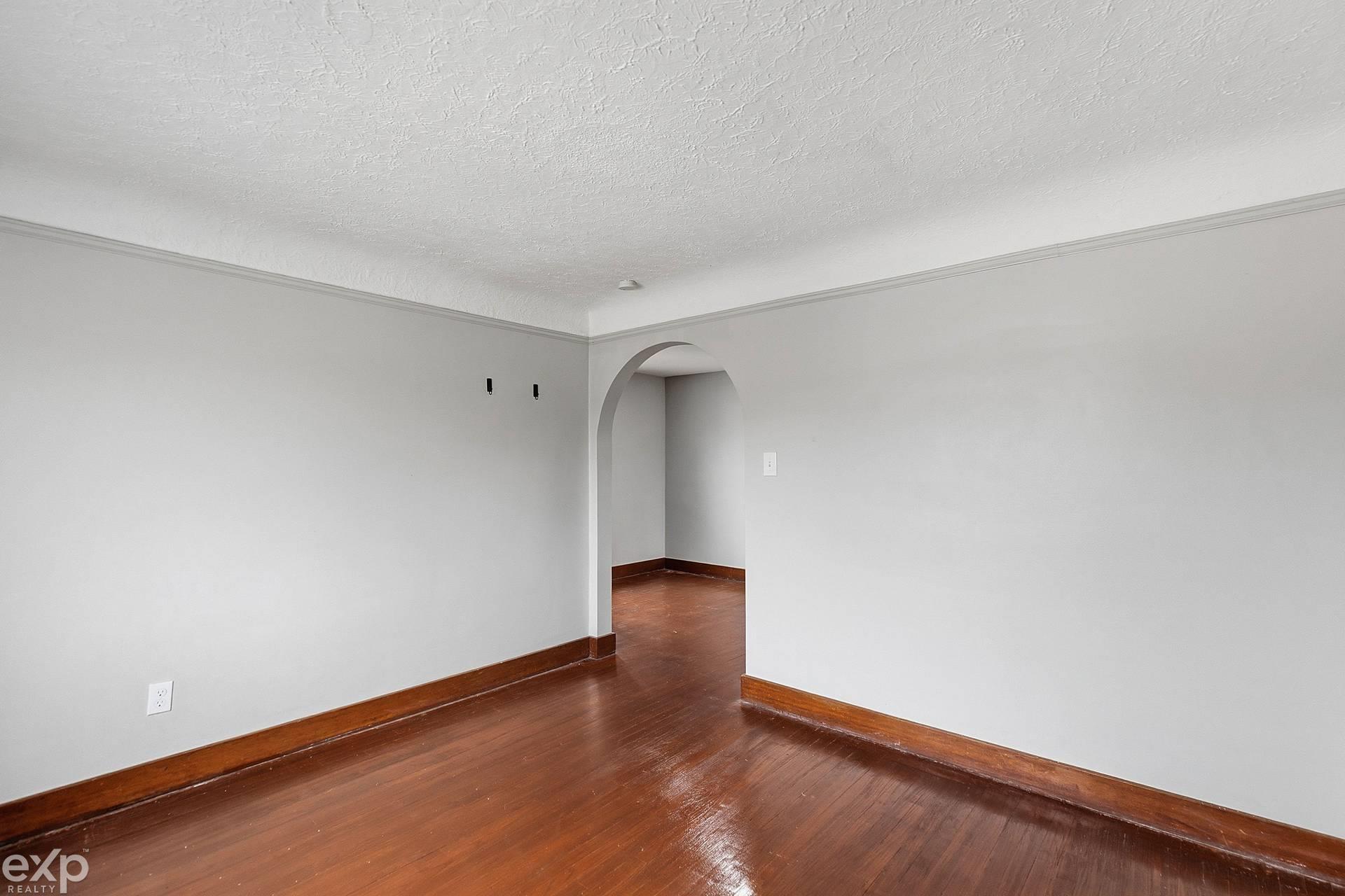 22022 Beechwood Avenue