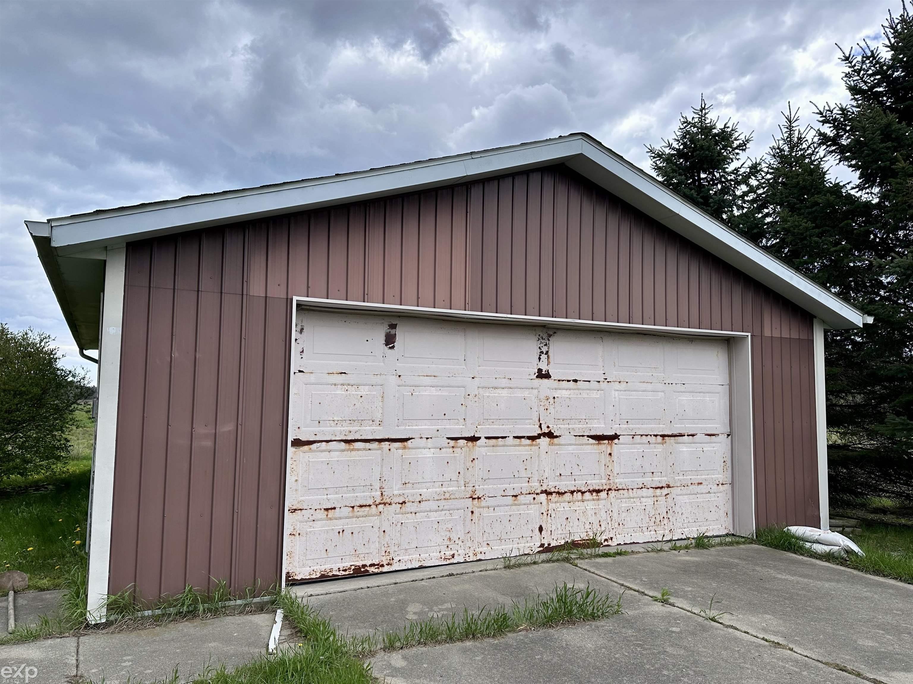 8804 Wildcat Road