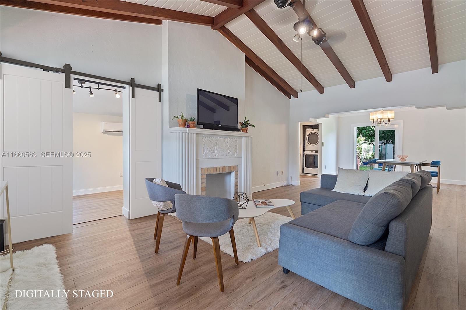 1743 SW 24th Terrace
