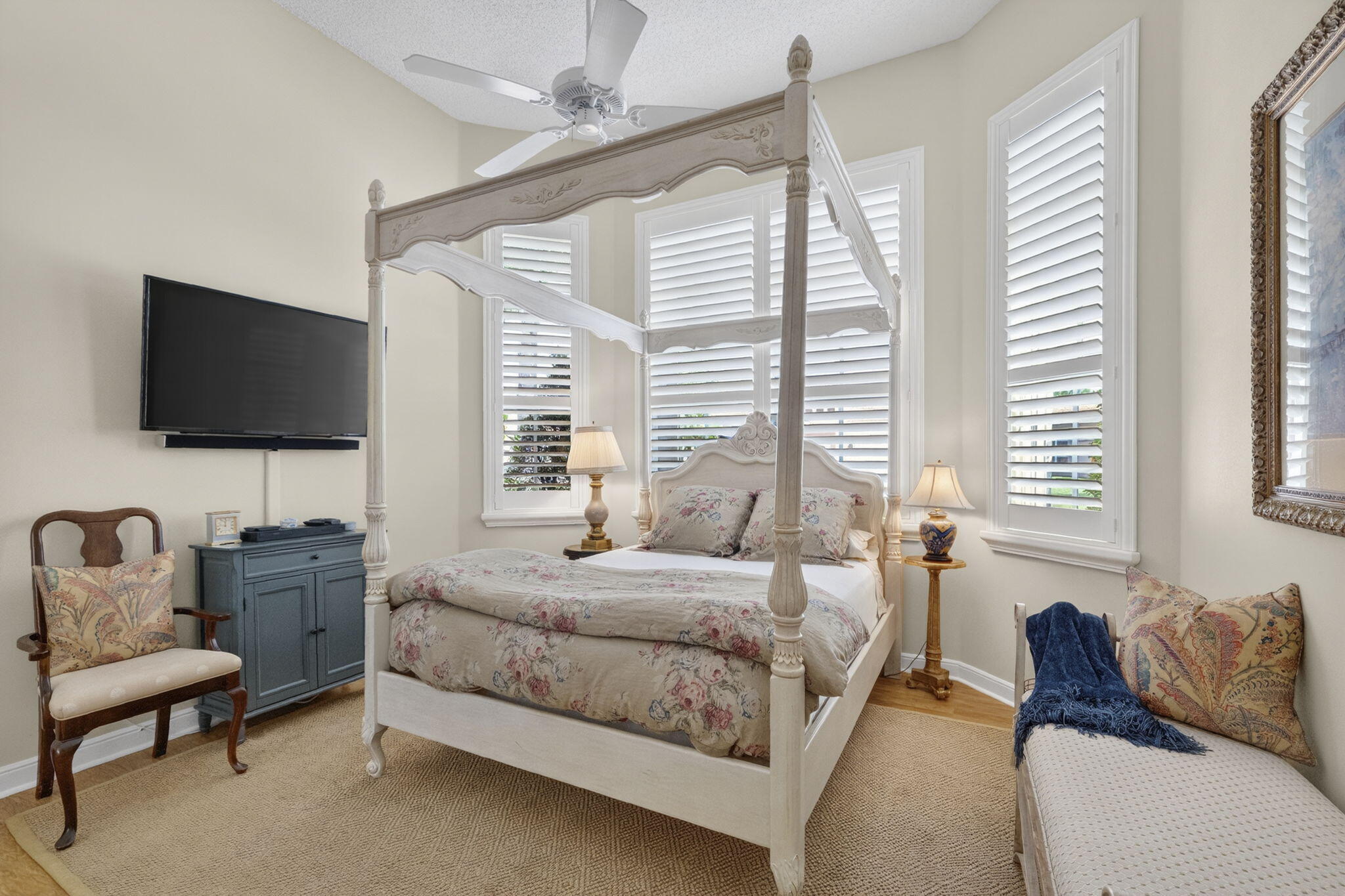 6787 Fairway Lakes Dr