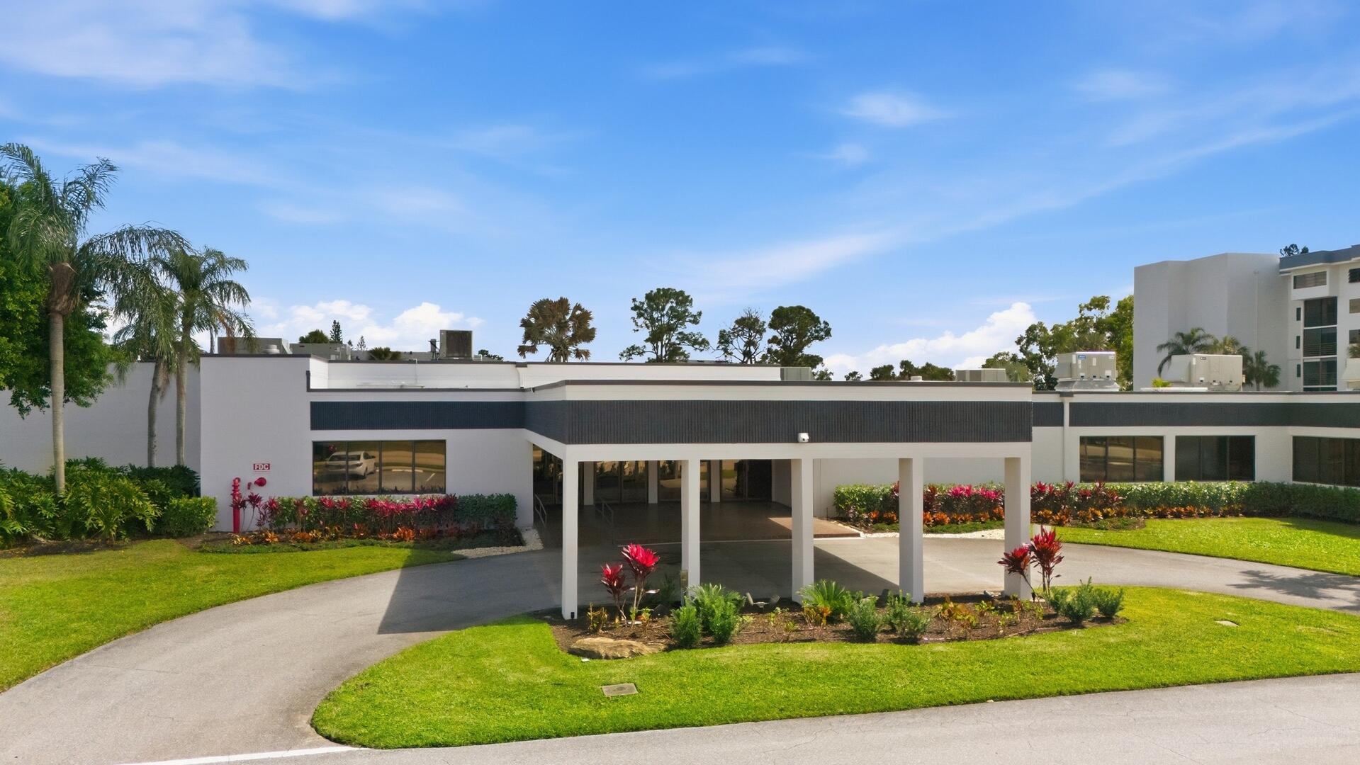 4725 E Lucerne Lakes Blvd Boulevard 110