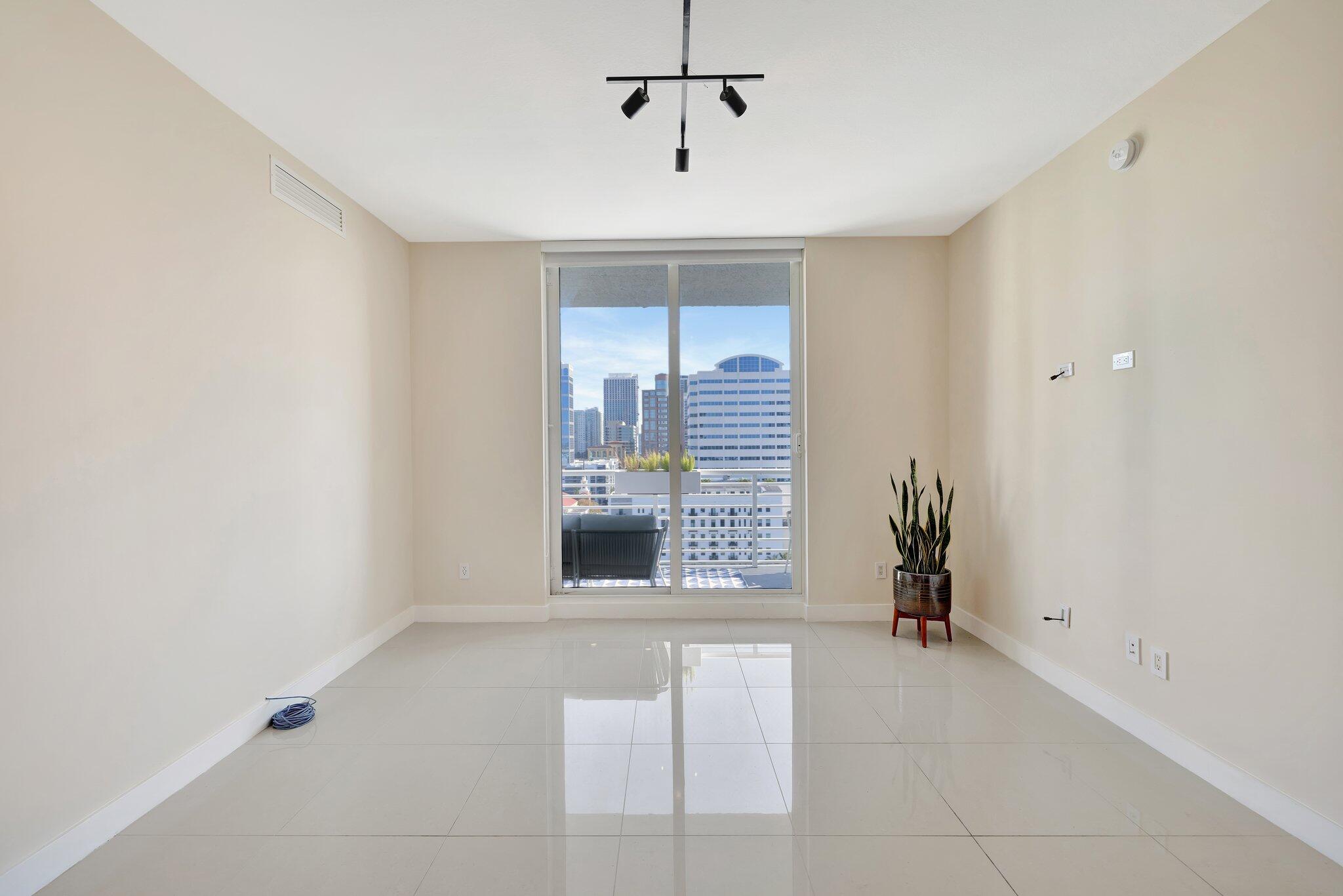 315 NE 3rd Avenue 1505