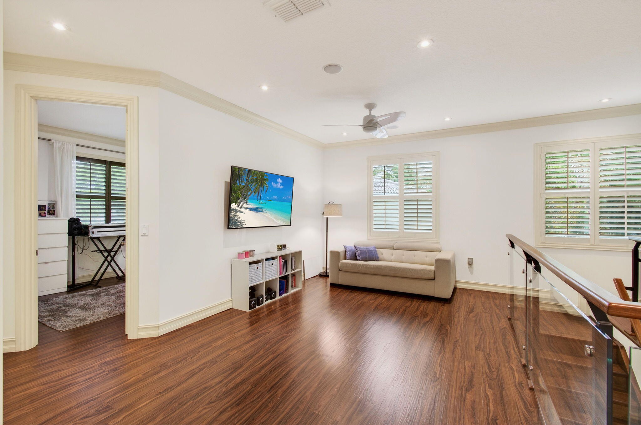 9732 Phipps Lane