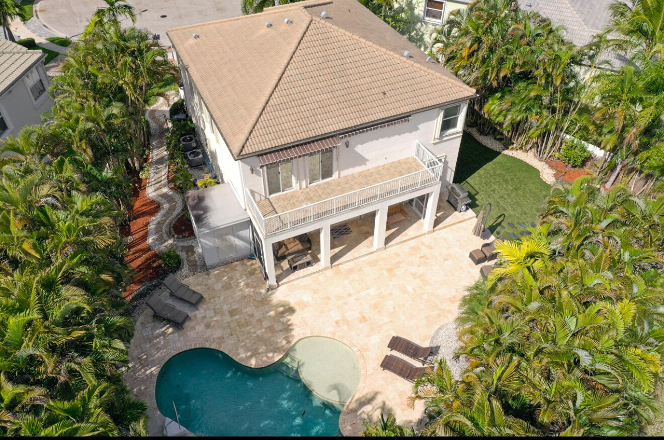 9732 Phipps Lane