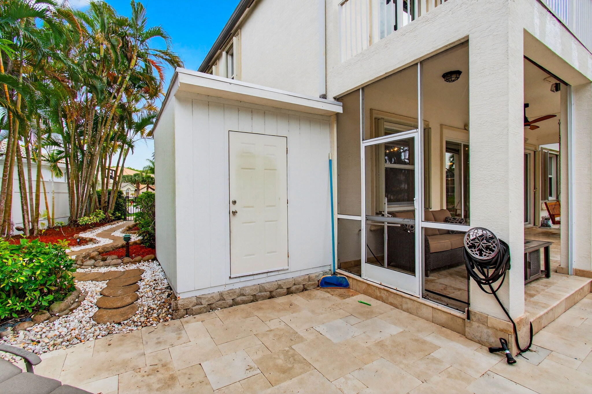 9732 Phipps Lane